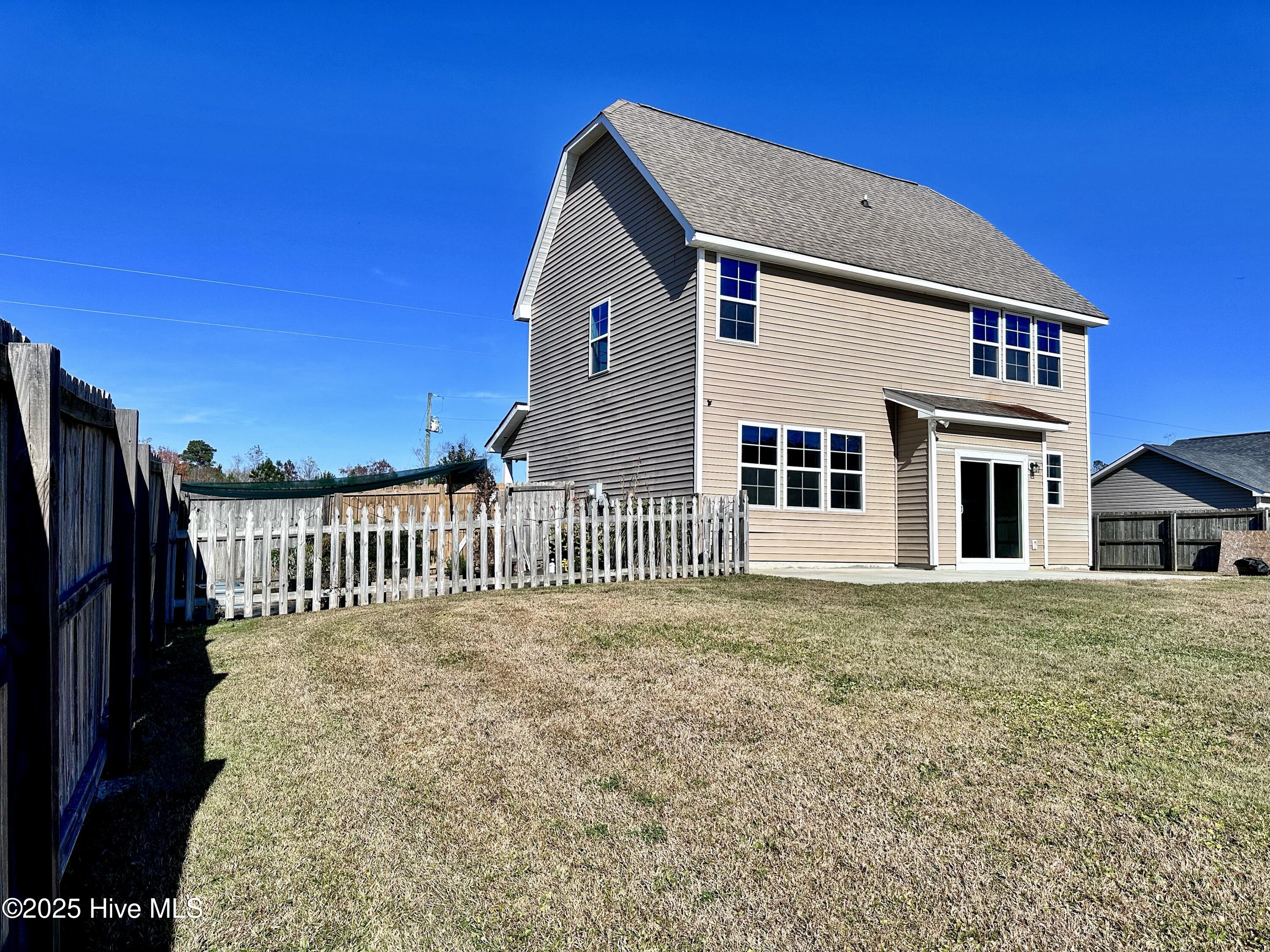 100542600 | Photo 34