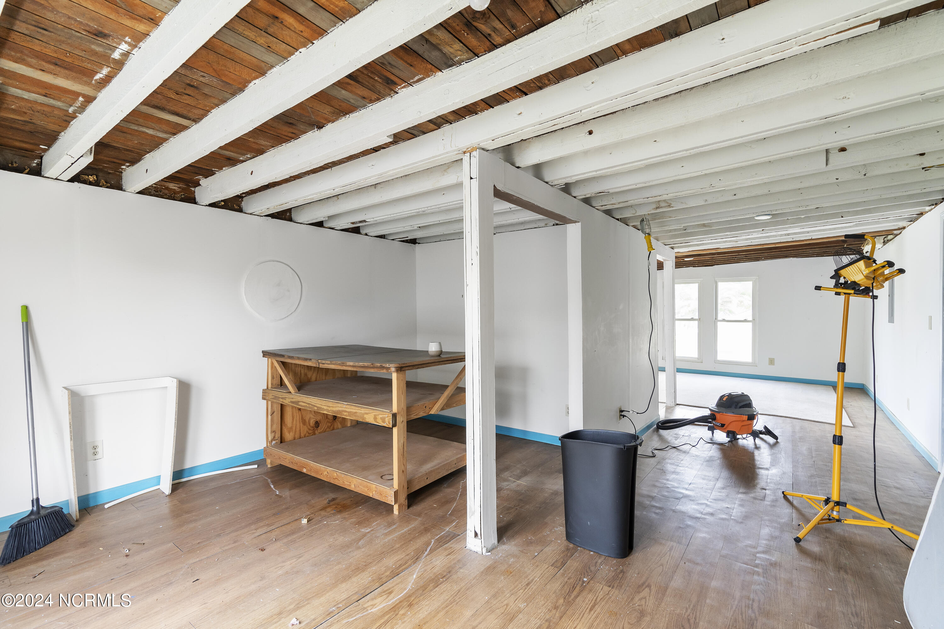 100488510 | Photo 32