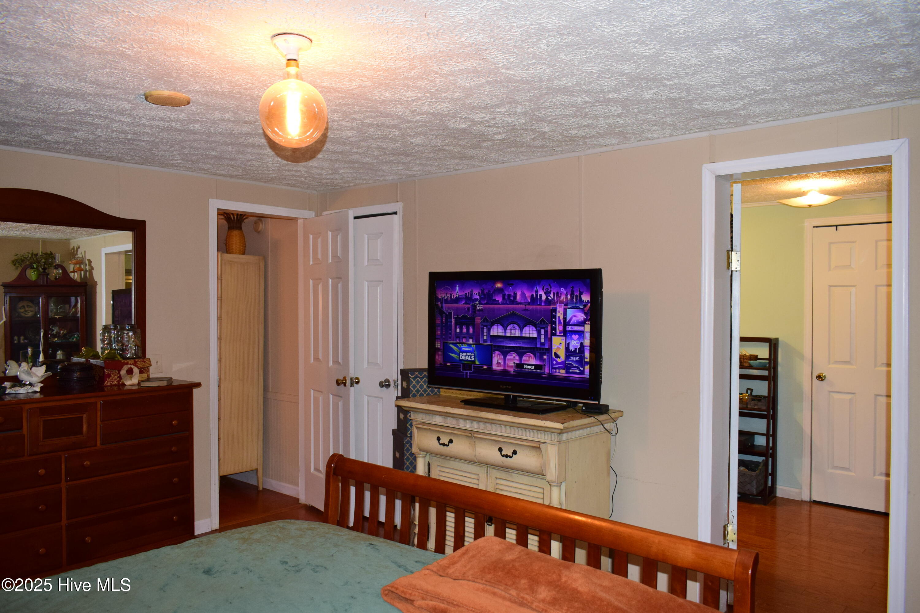 100543289 | Photo 28