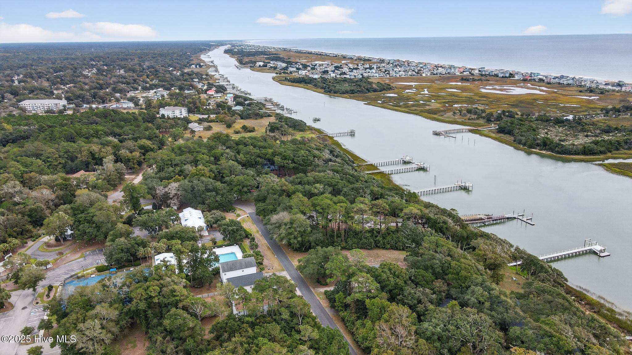 100540046 | Photo 41