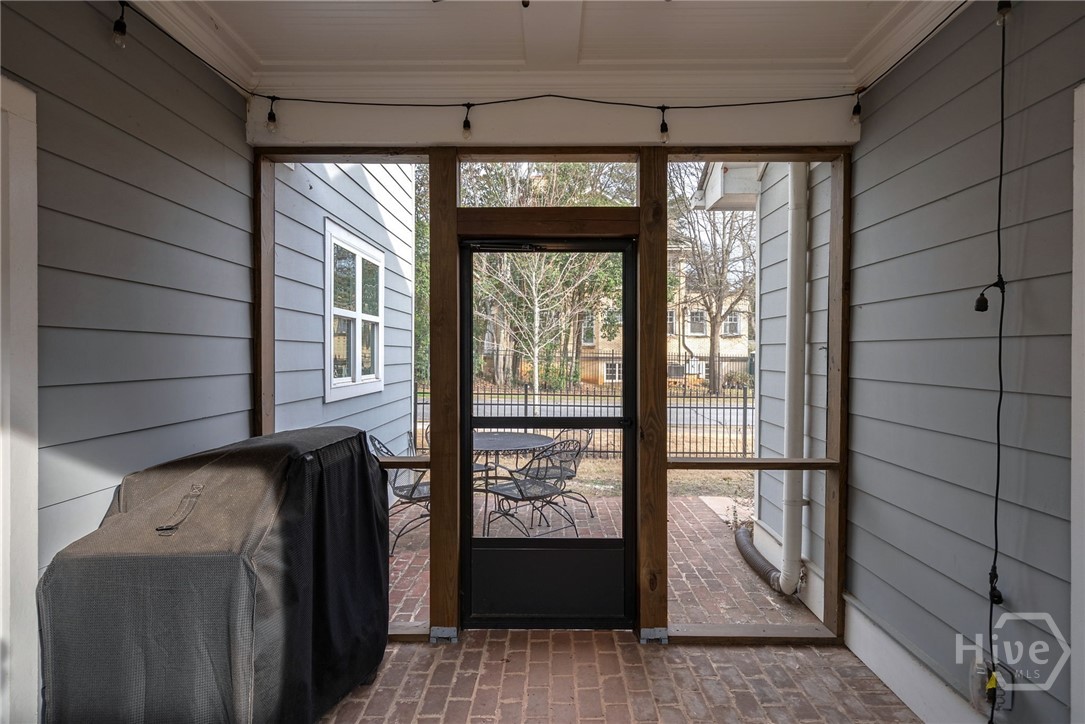 655 Oglethorpe Avenue