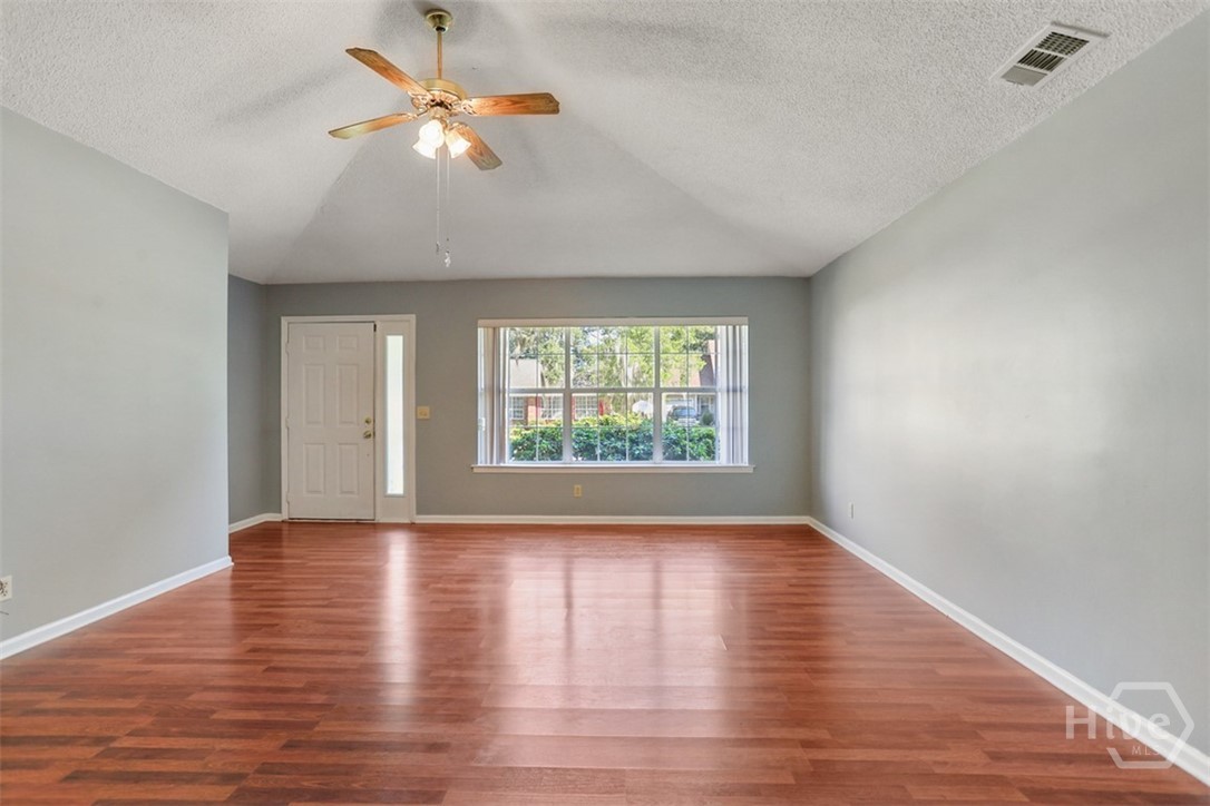 109 Bobstay Court