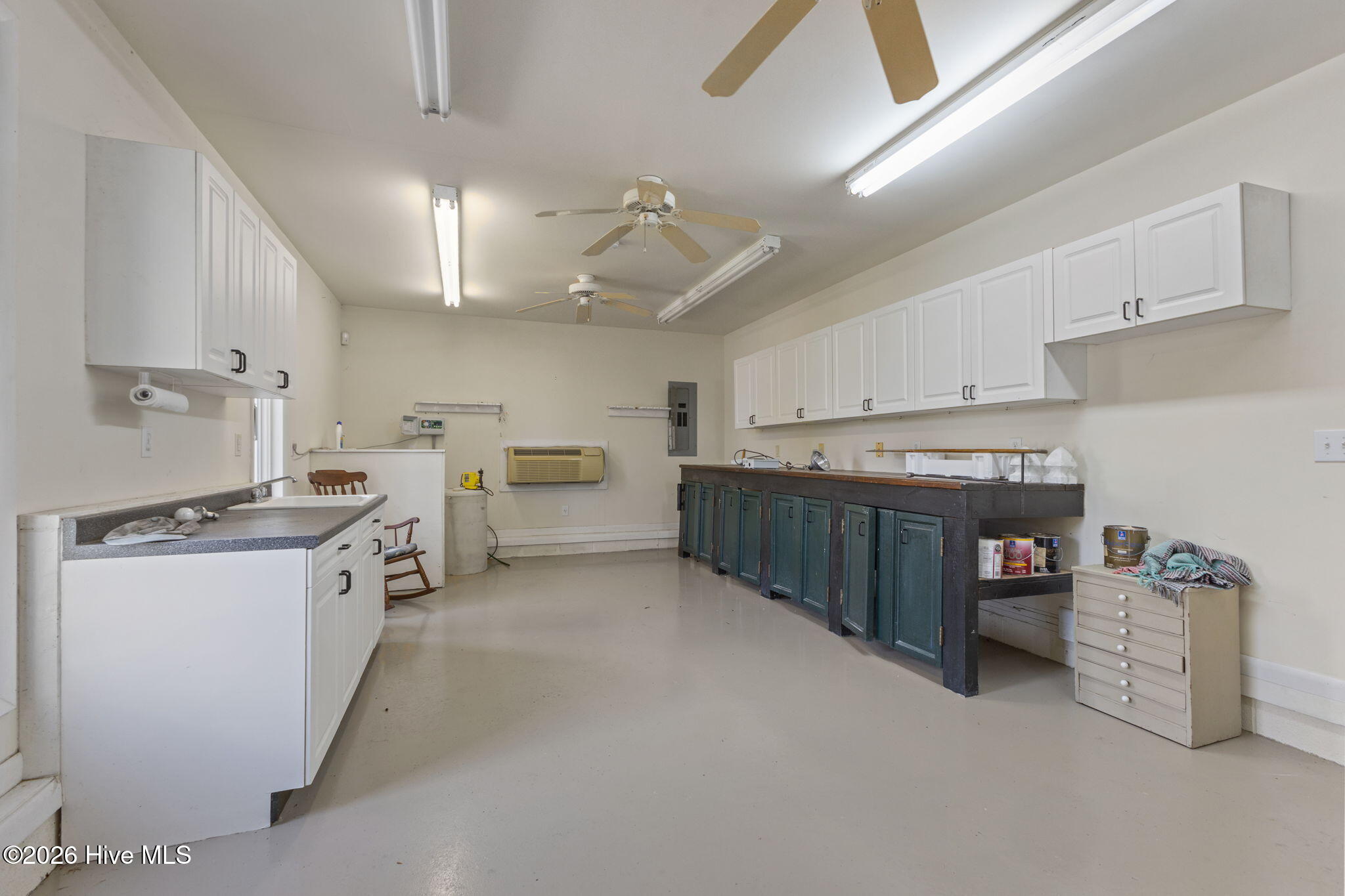 100564648 | Photo 46