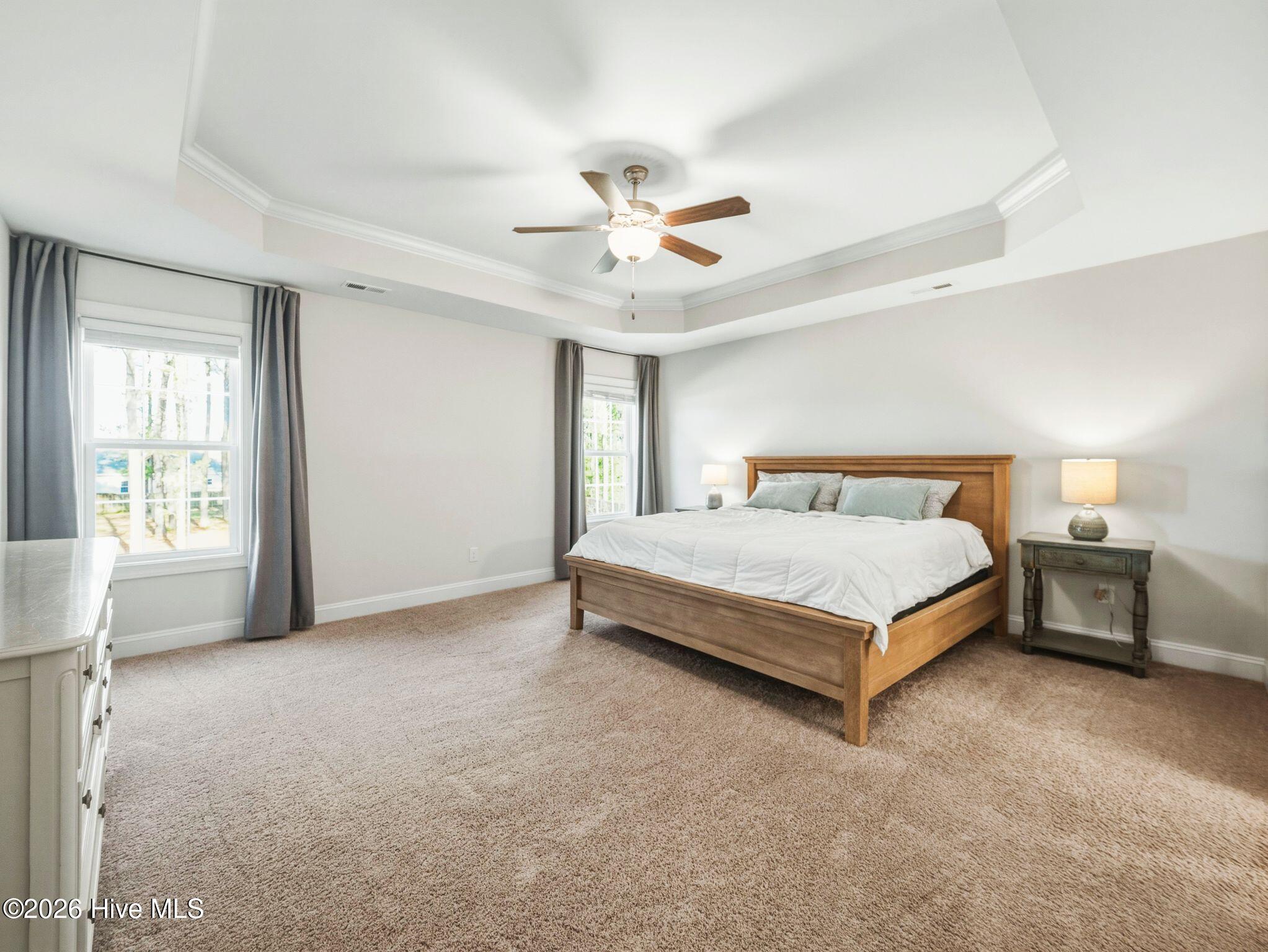 100570227 | Photo 27