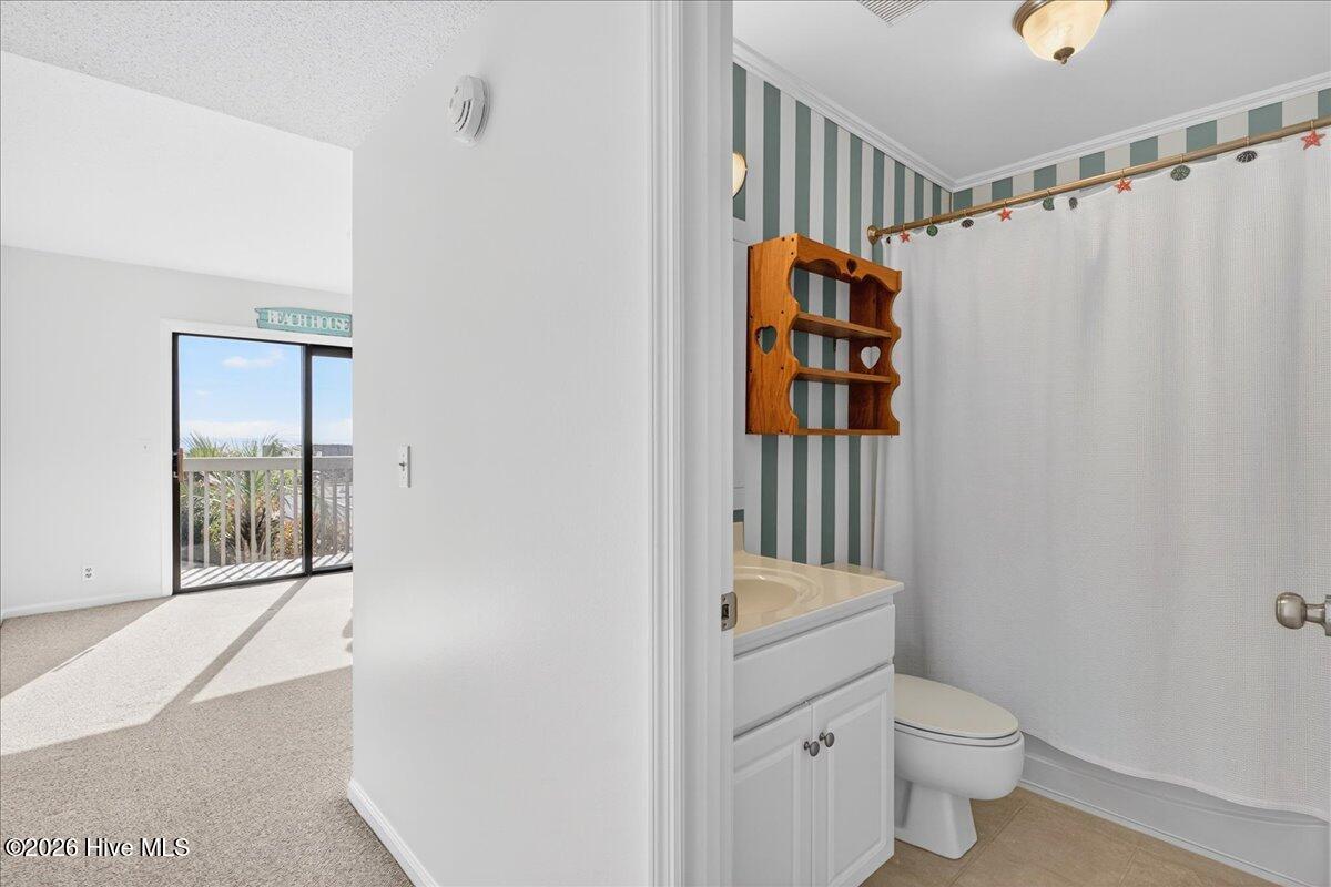 100549520 | Photo 15