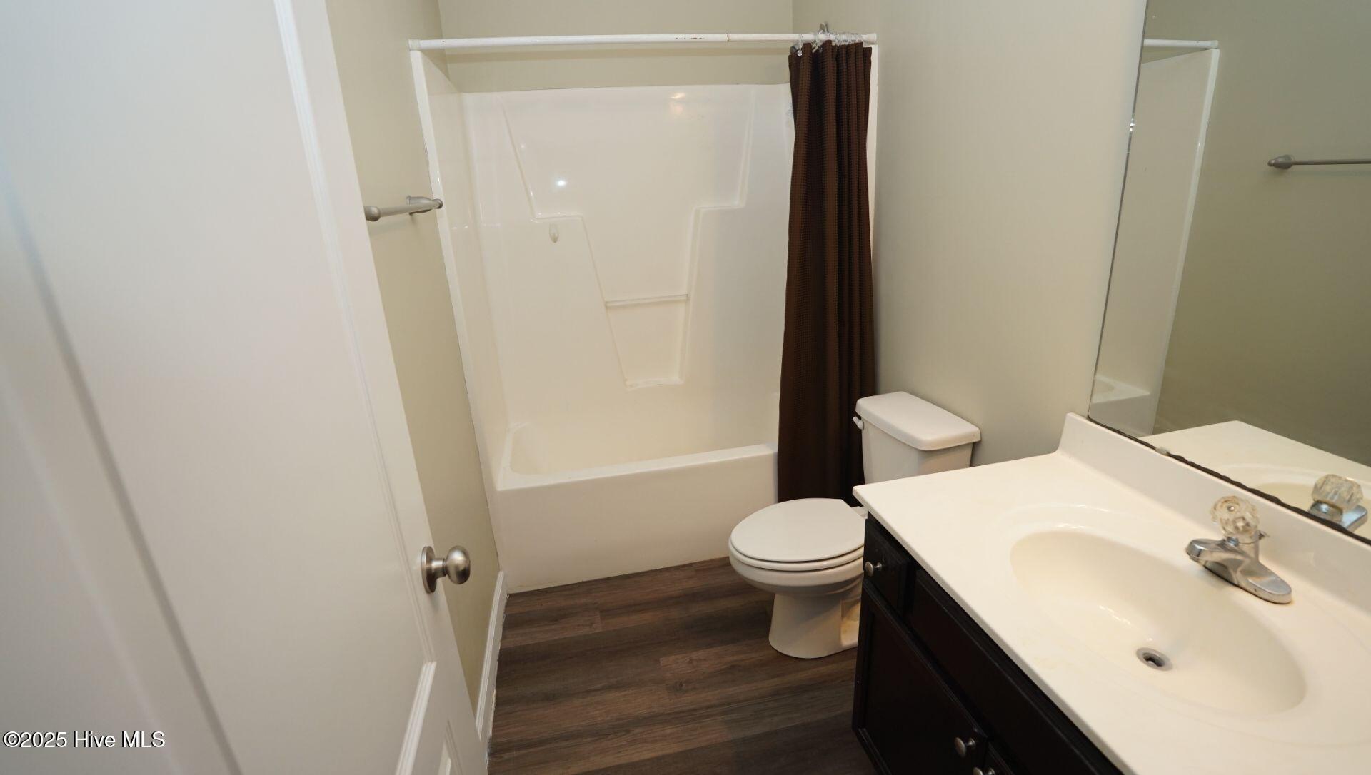 100538035 | Photo 23