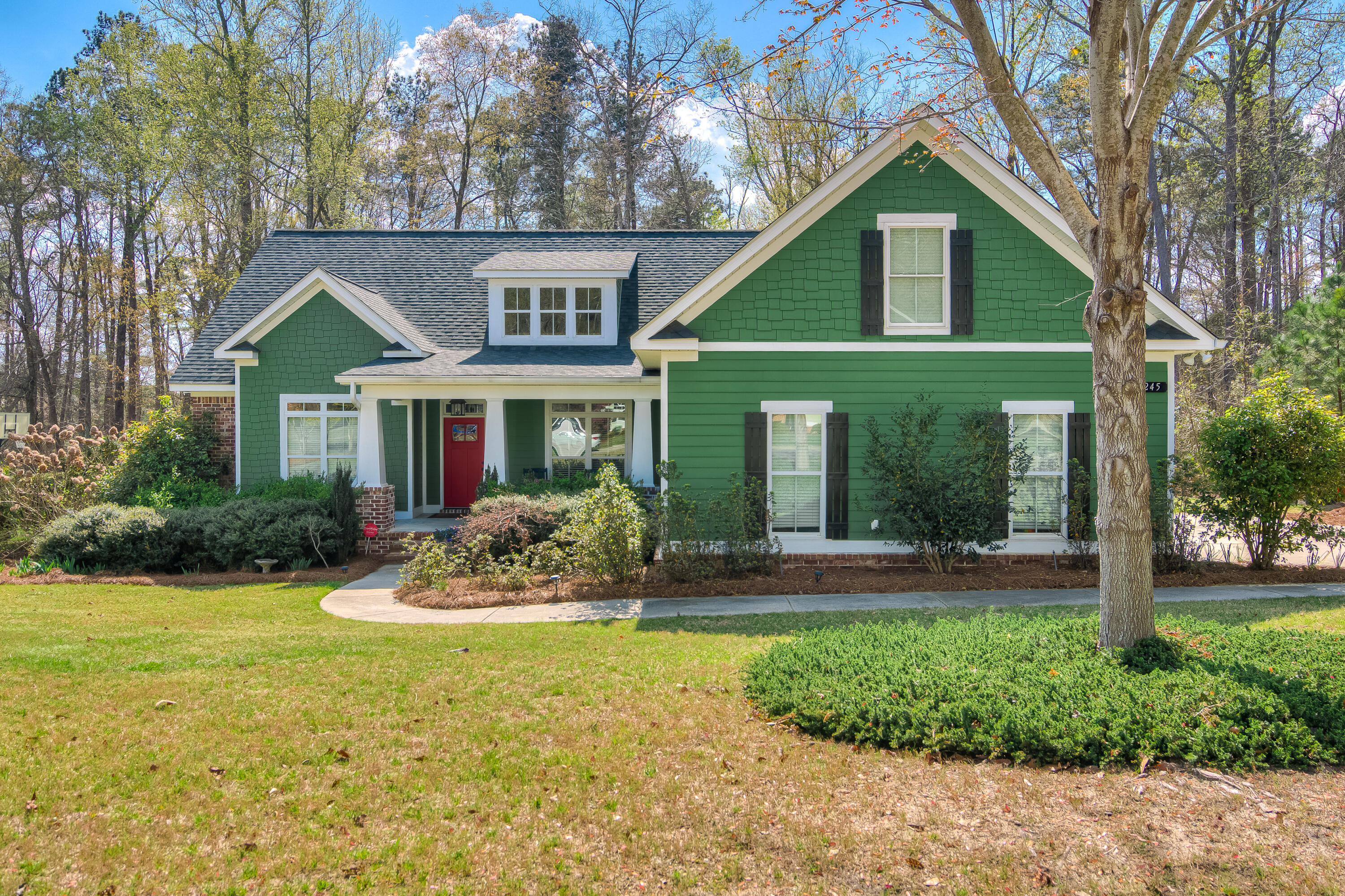 245 Oakbrook Drive