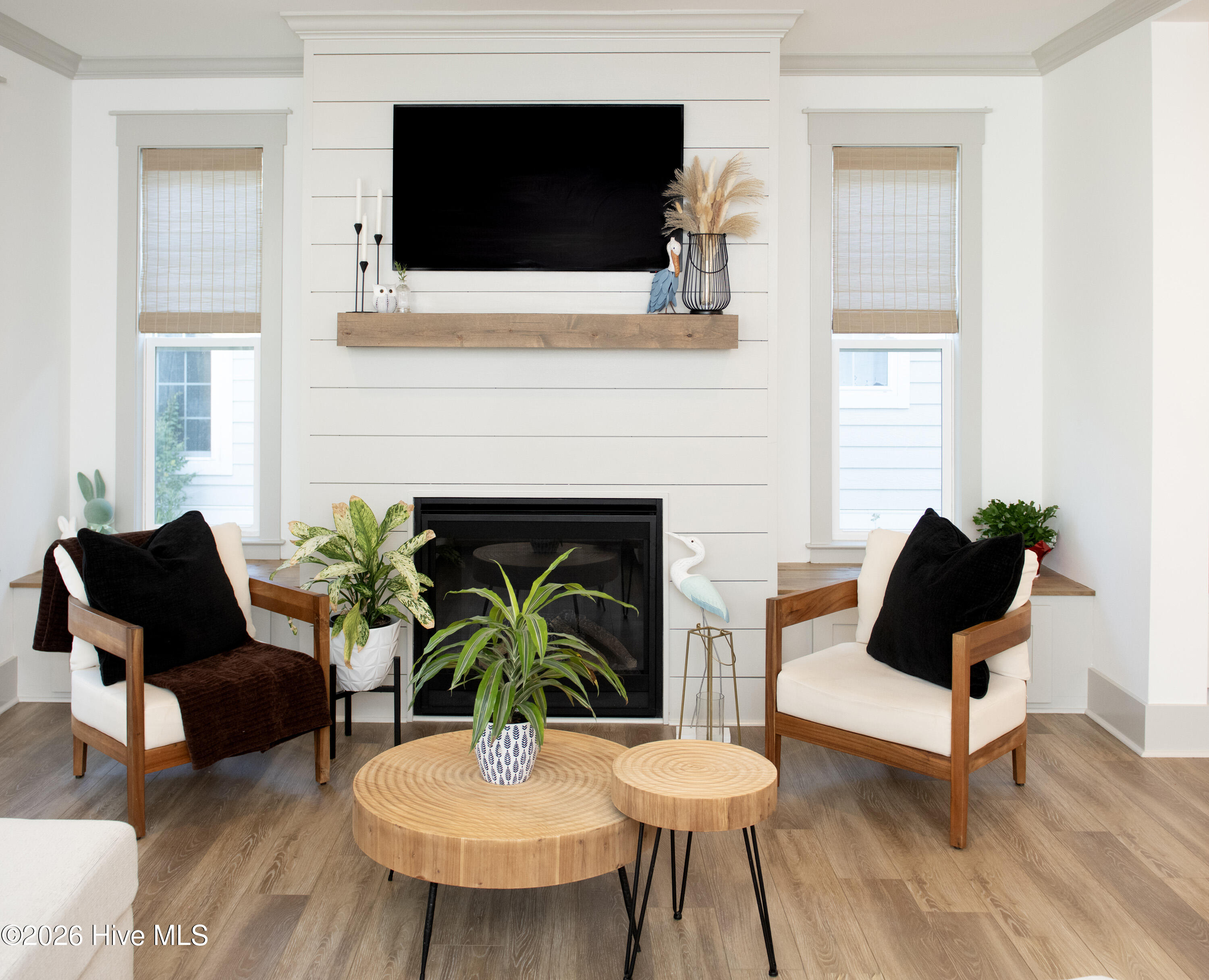 100563694 | Photo 15