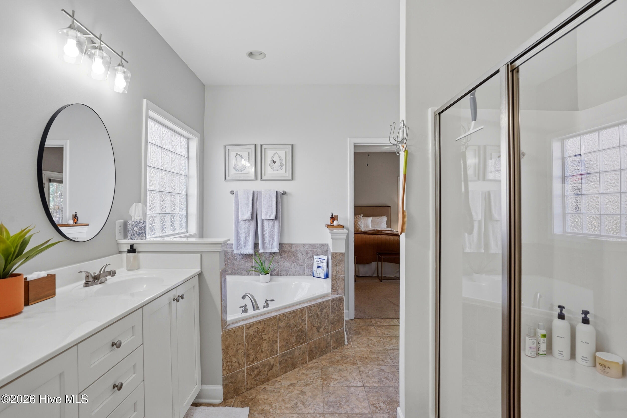 100560631 | Photo 21