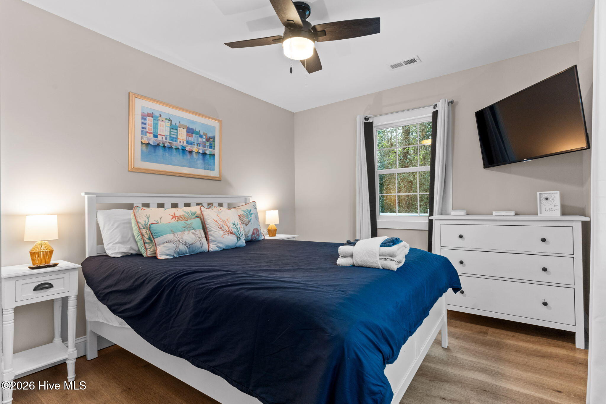 100553480 | Photo 15