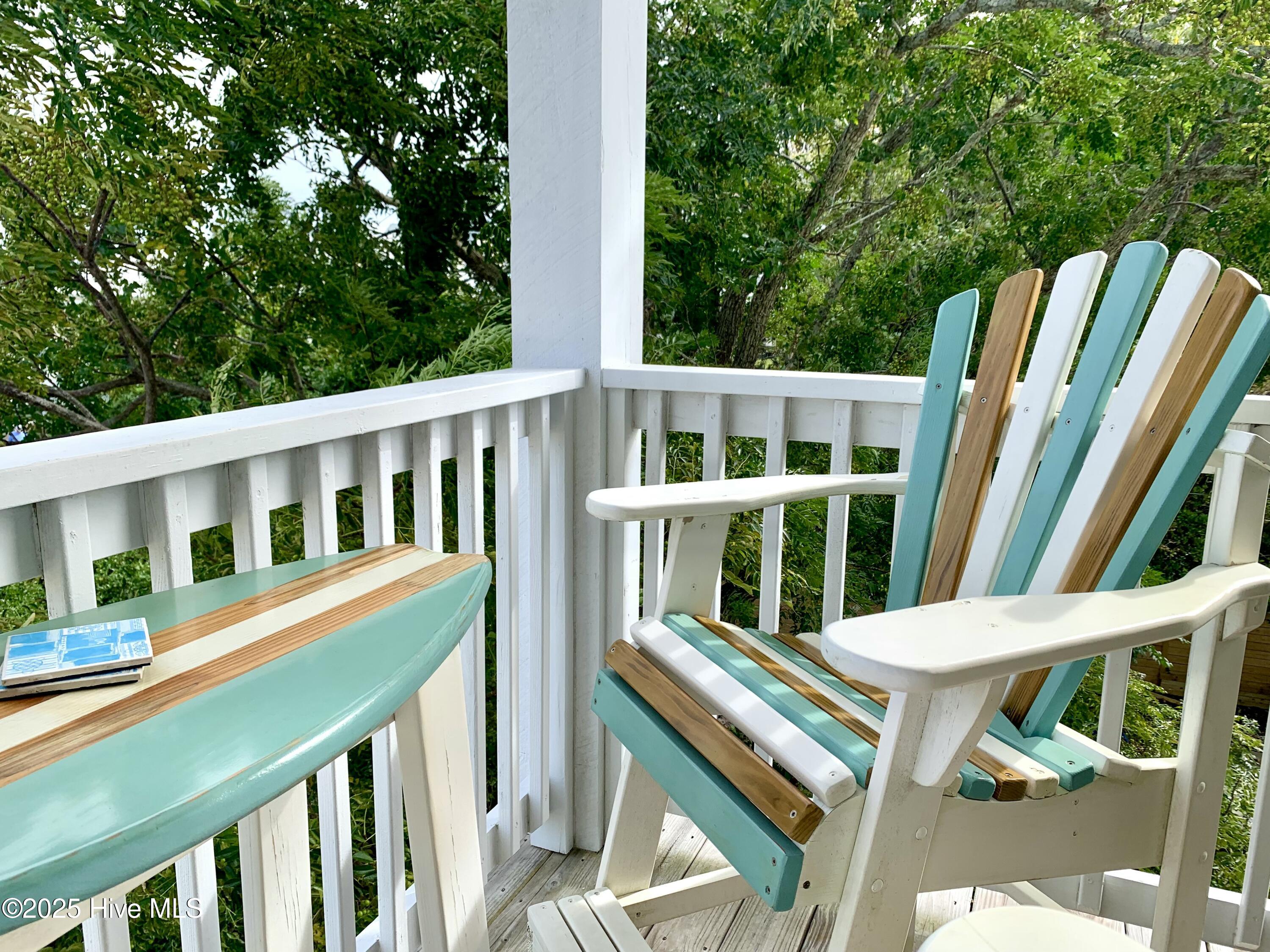 100536015 | Photo 37