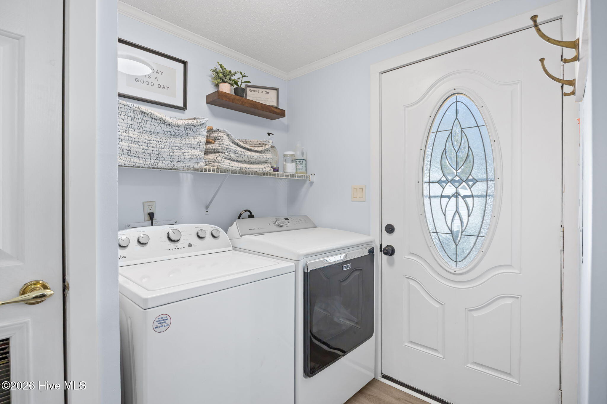 100560111 | Photo 20