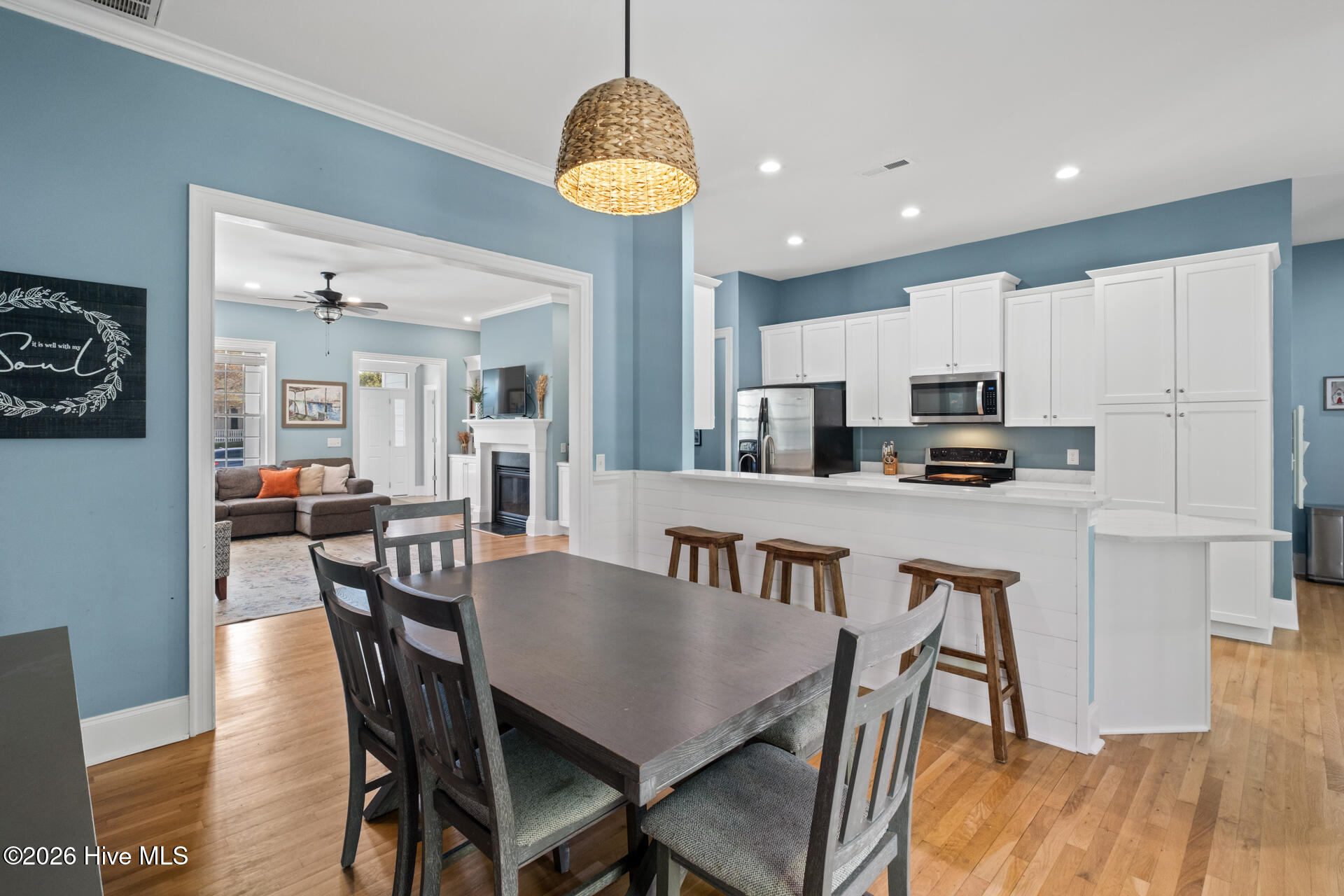 100564524 | Photo 16