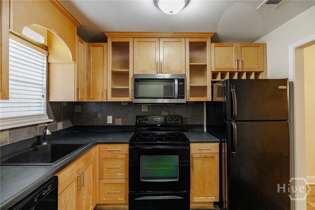 1055 Baxter Street 103