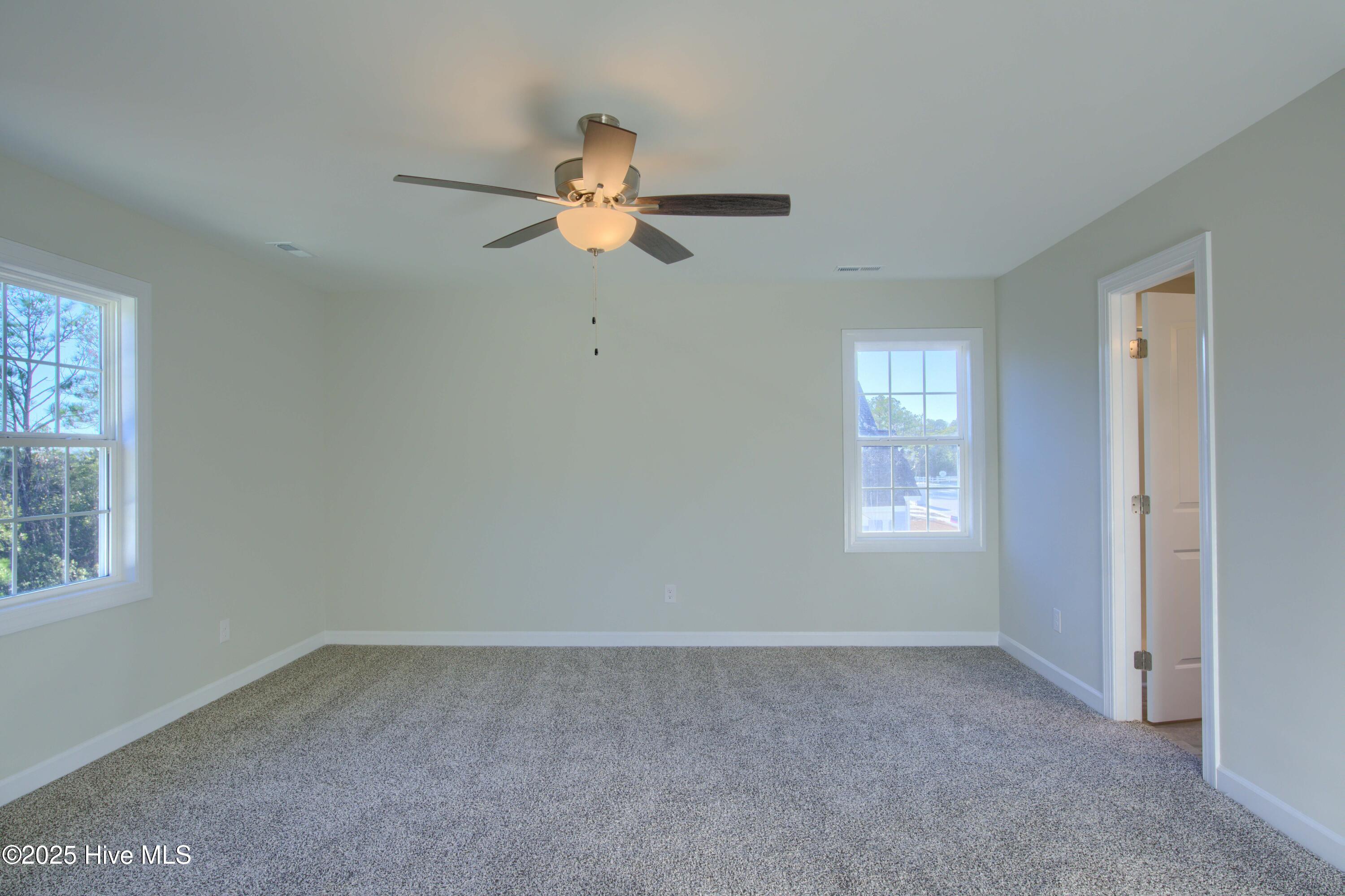 100527048 | Photo 21