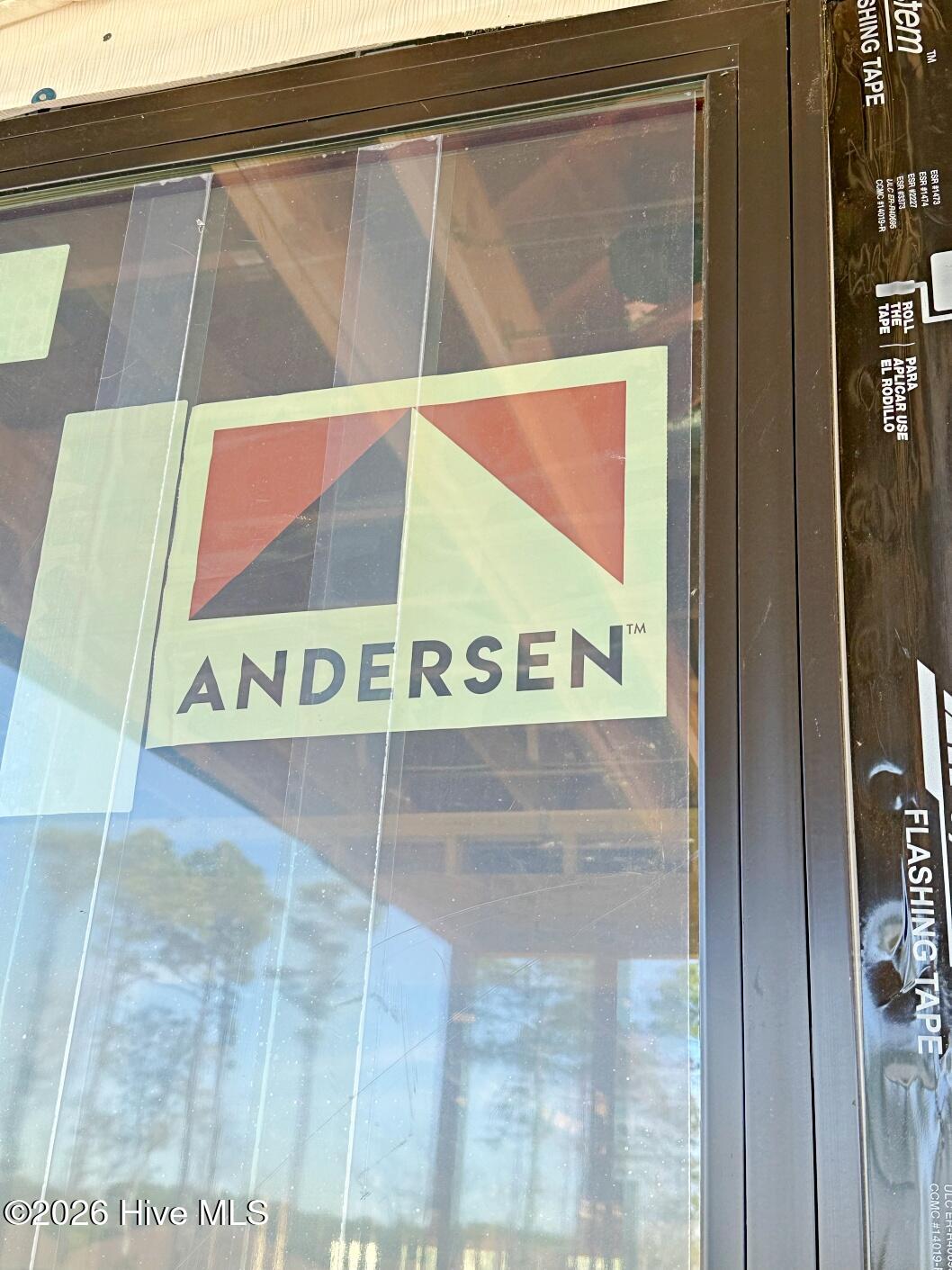 100537475 | Photo 46