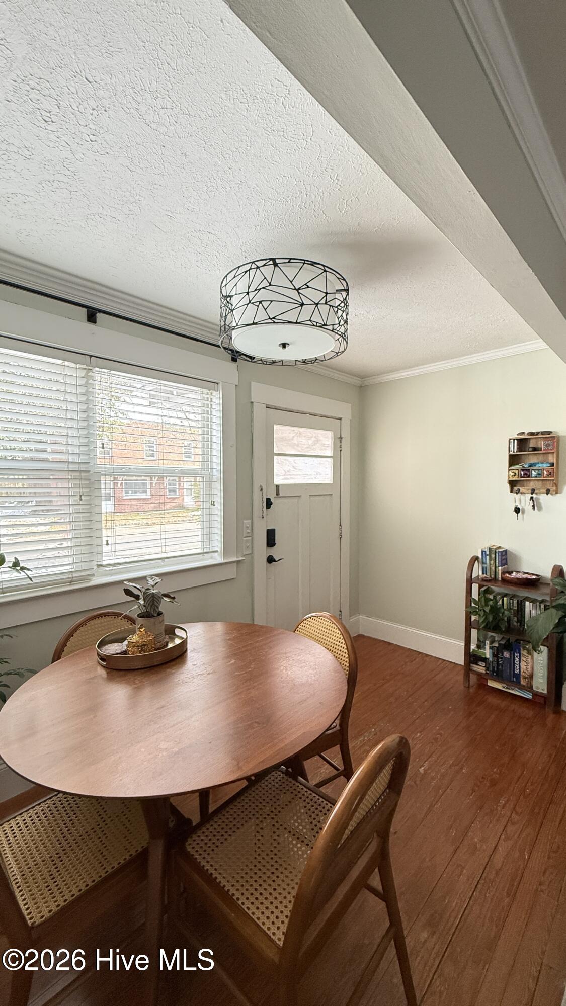 100556908 | Photo 10