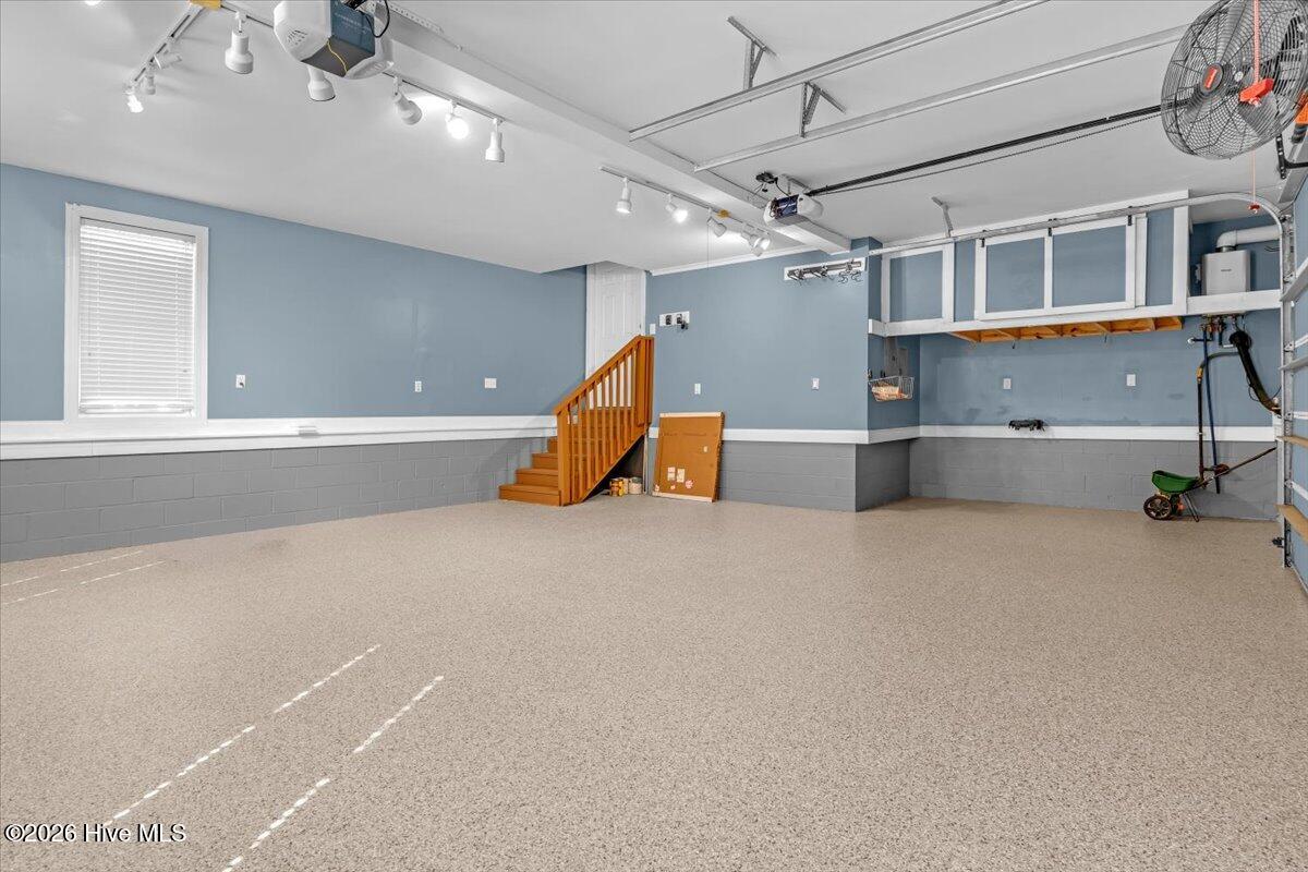 100567087 | Photo 55