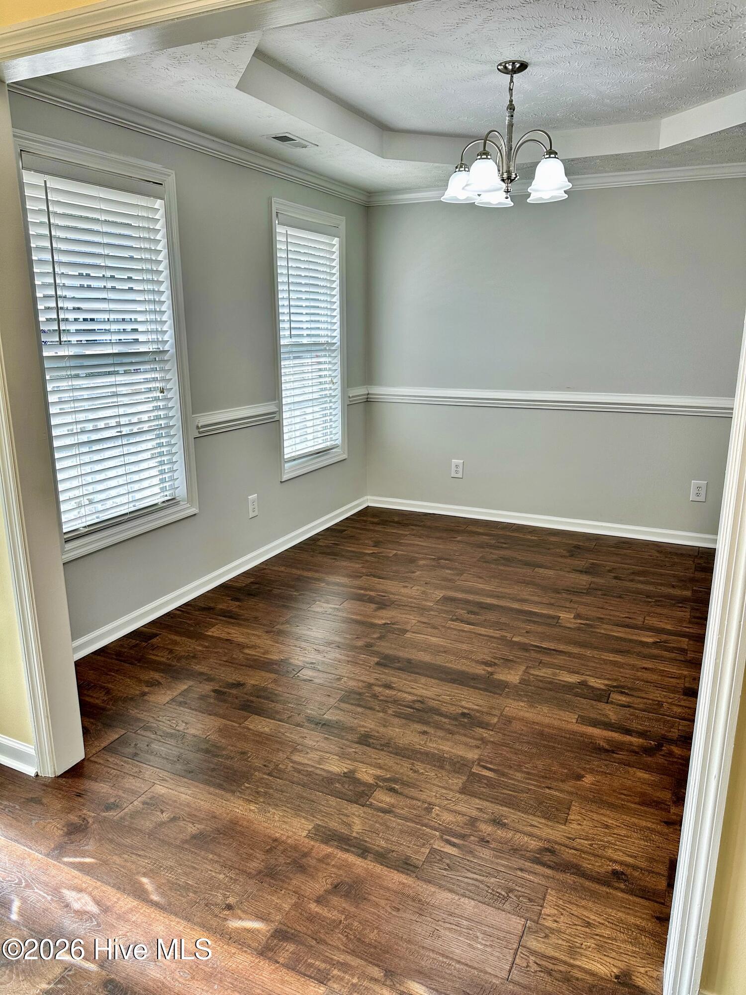 100552707 | Photo 11