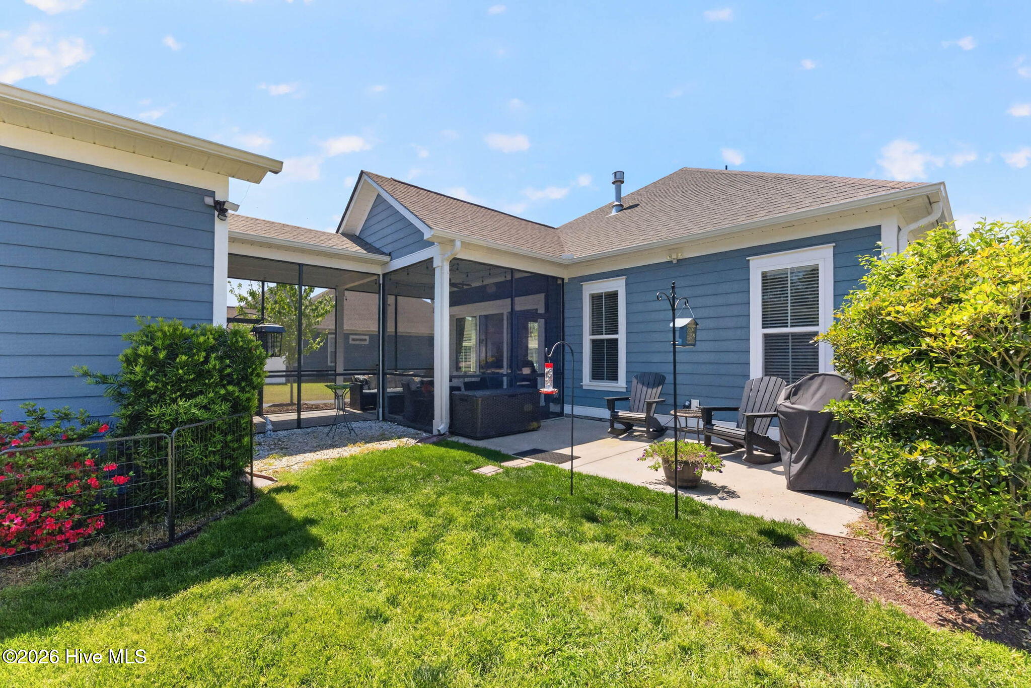 100567275 | Photo 52