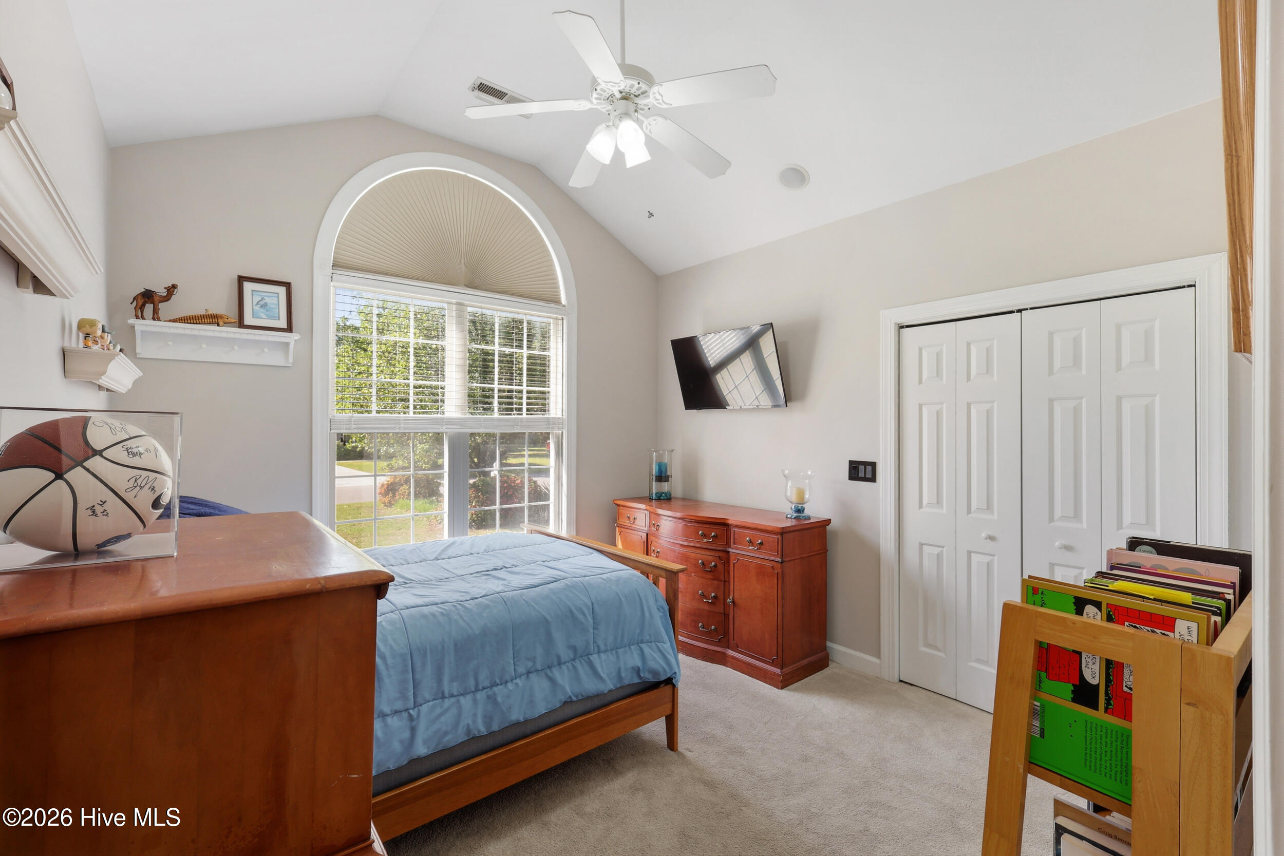 100568942 | Photo 27