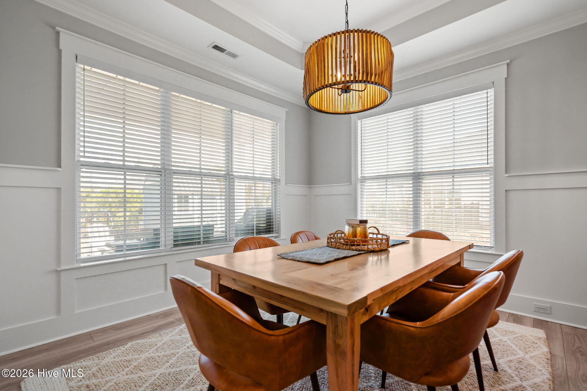 100567182 | Photo 32