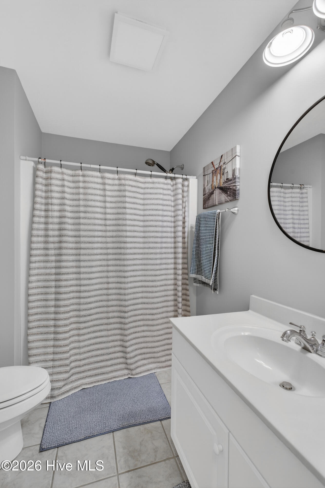 100557887 | Photo 47