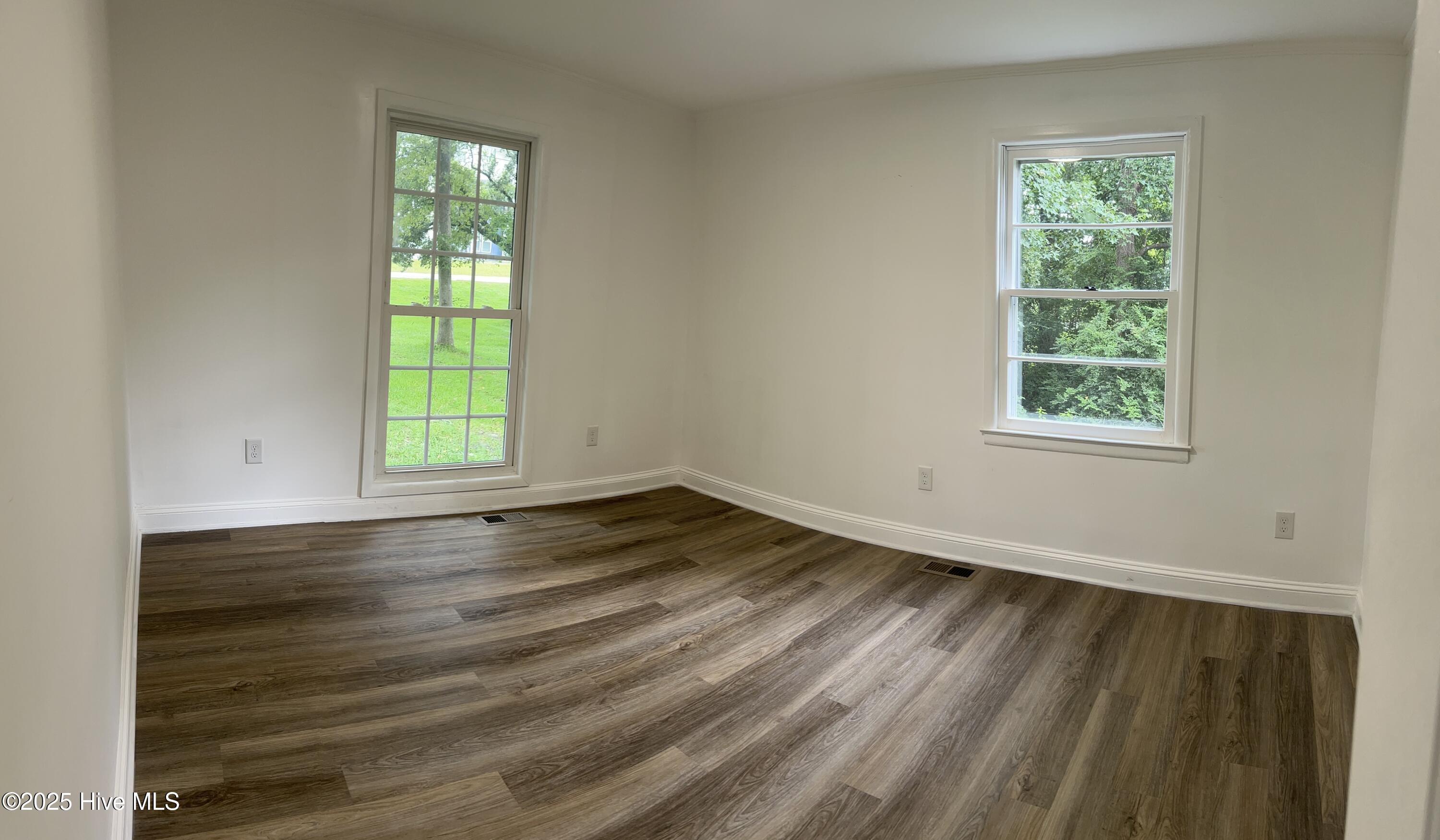 100559019 | Photo 15