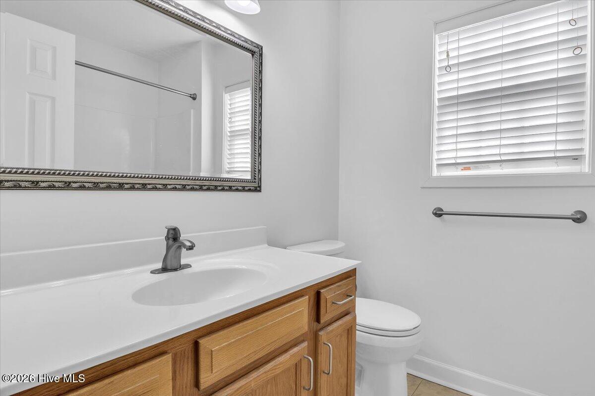 100547444 | Photo 23