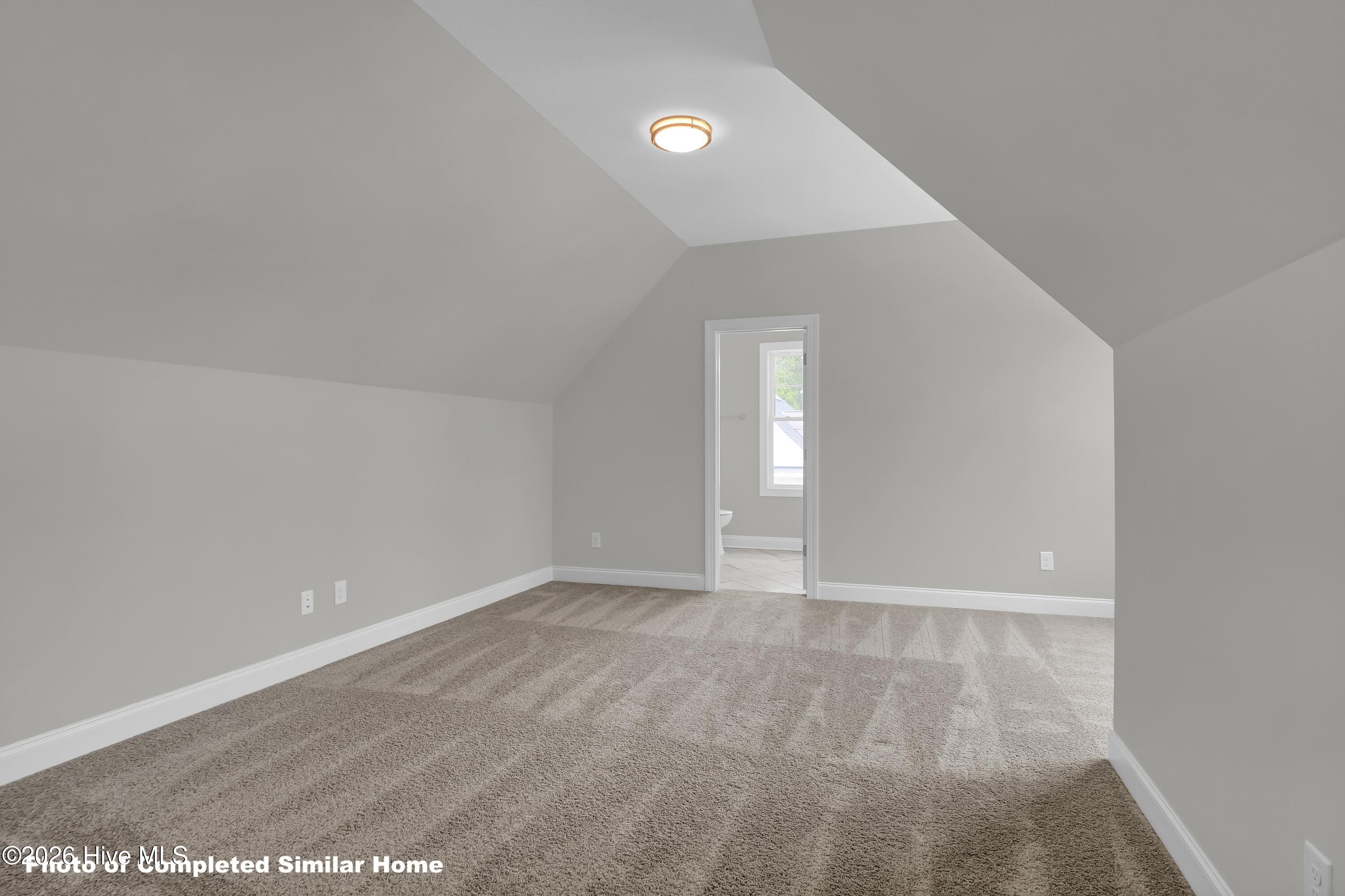 100550994 | Photo 30