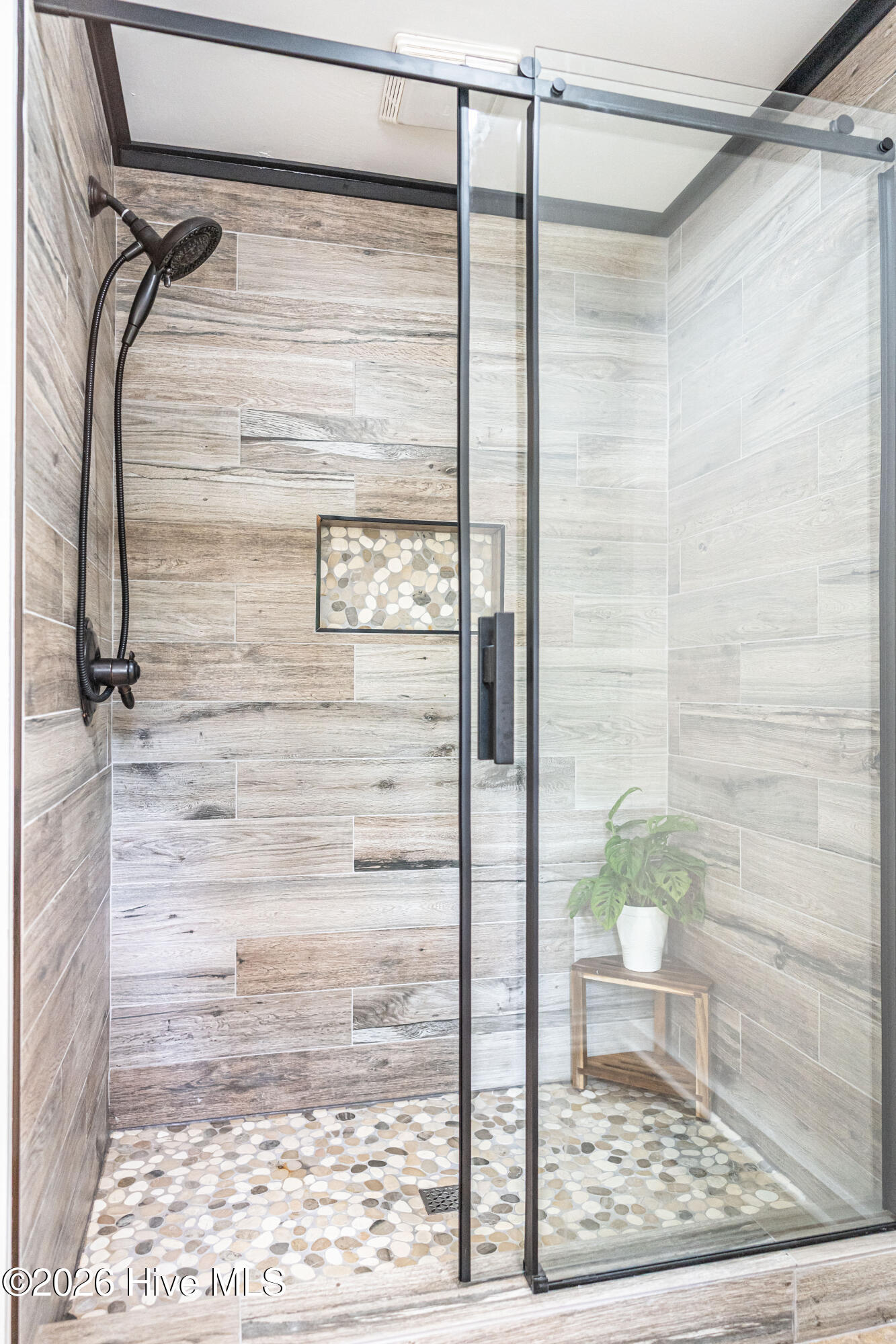 Walk-in-shower