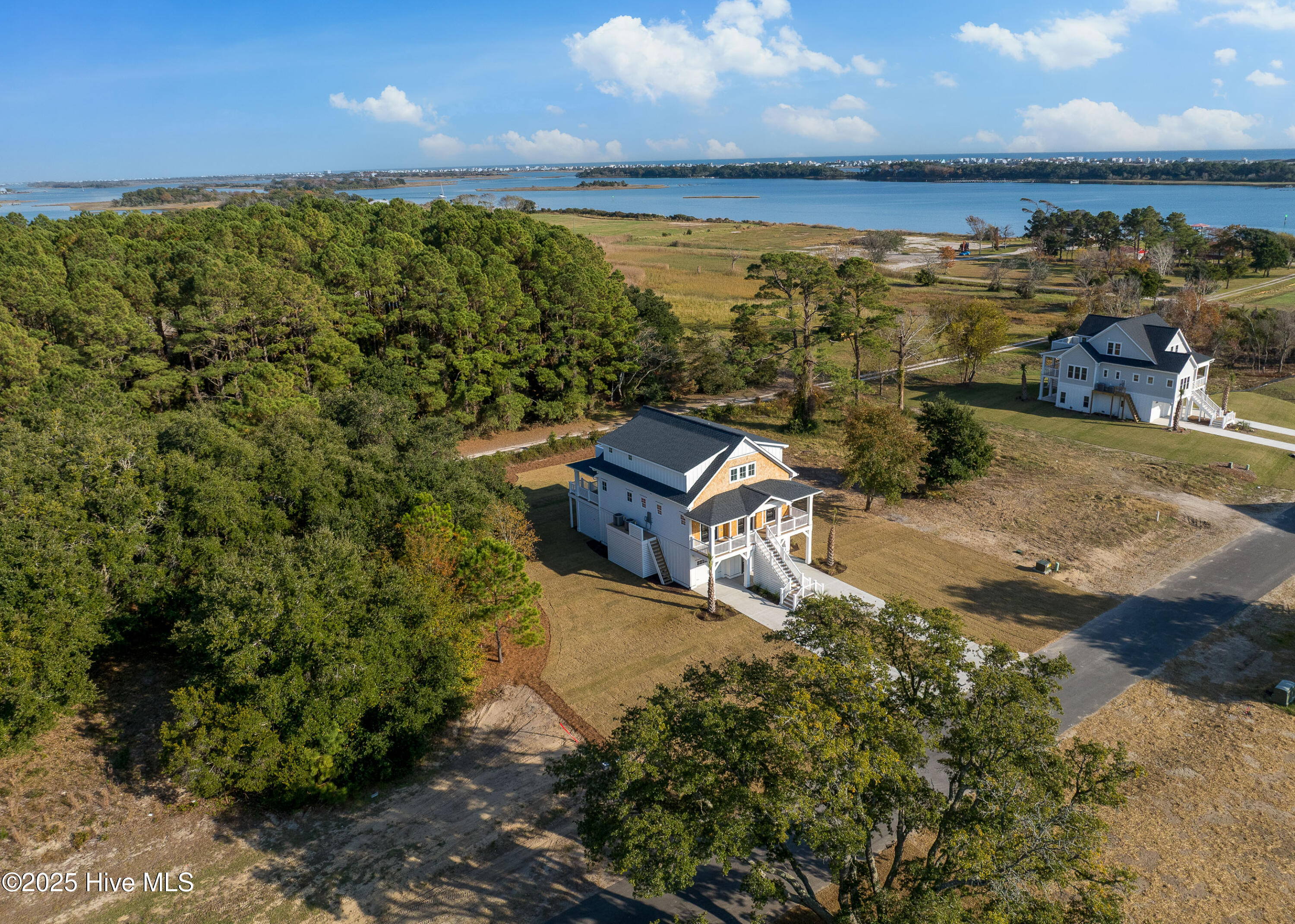 100525288 | Photo 11