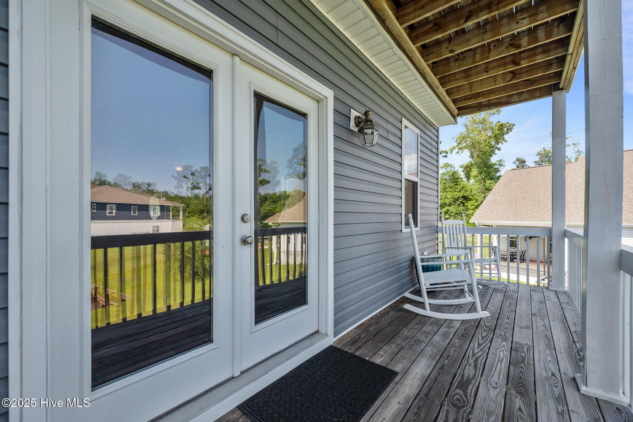 100517734 | Photo 55