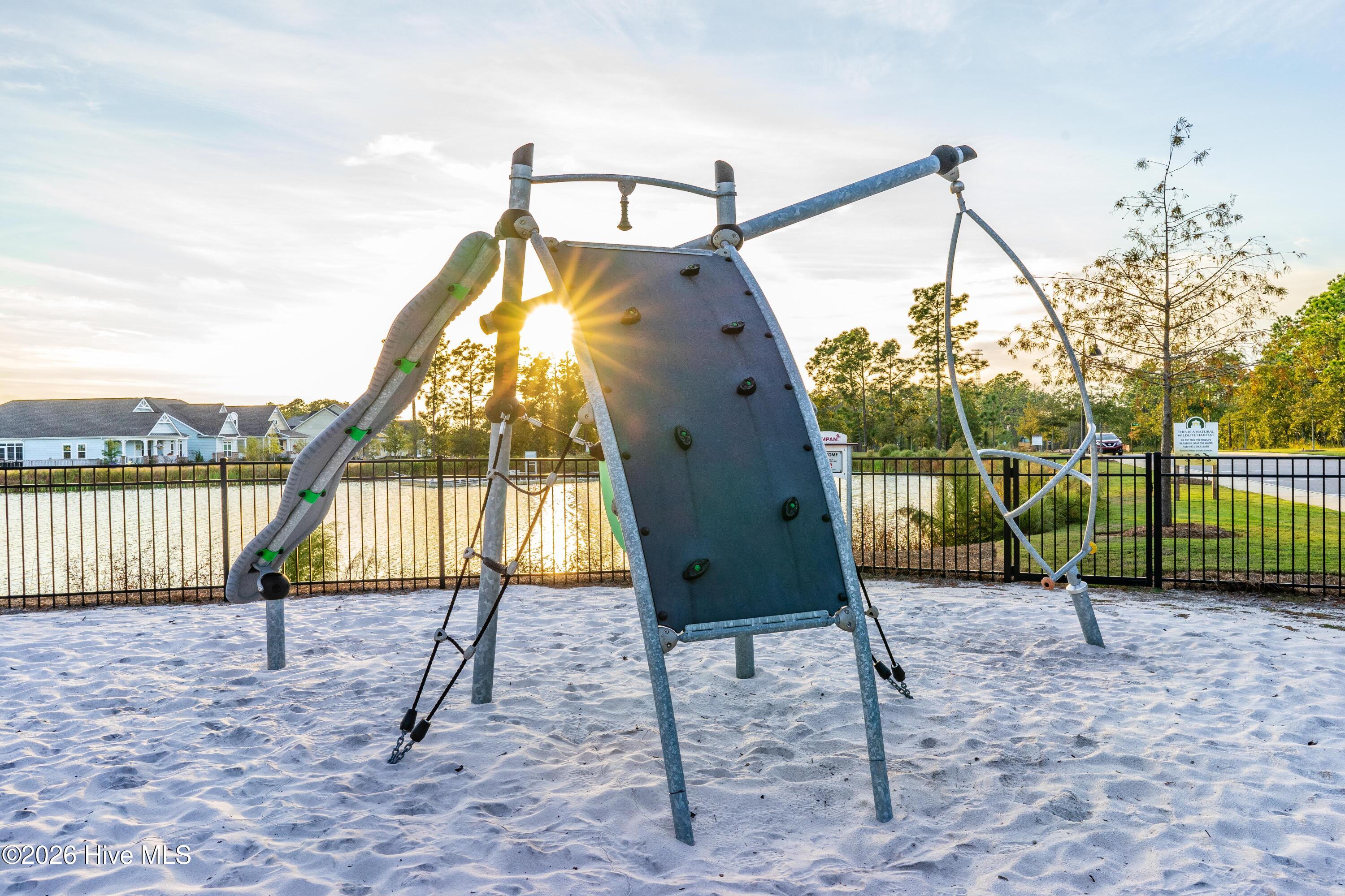 100567924 | Photo 58