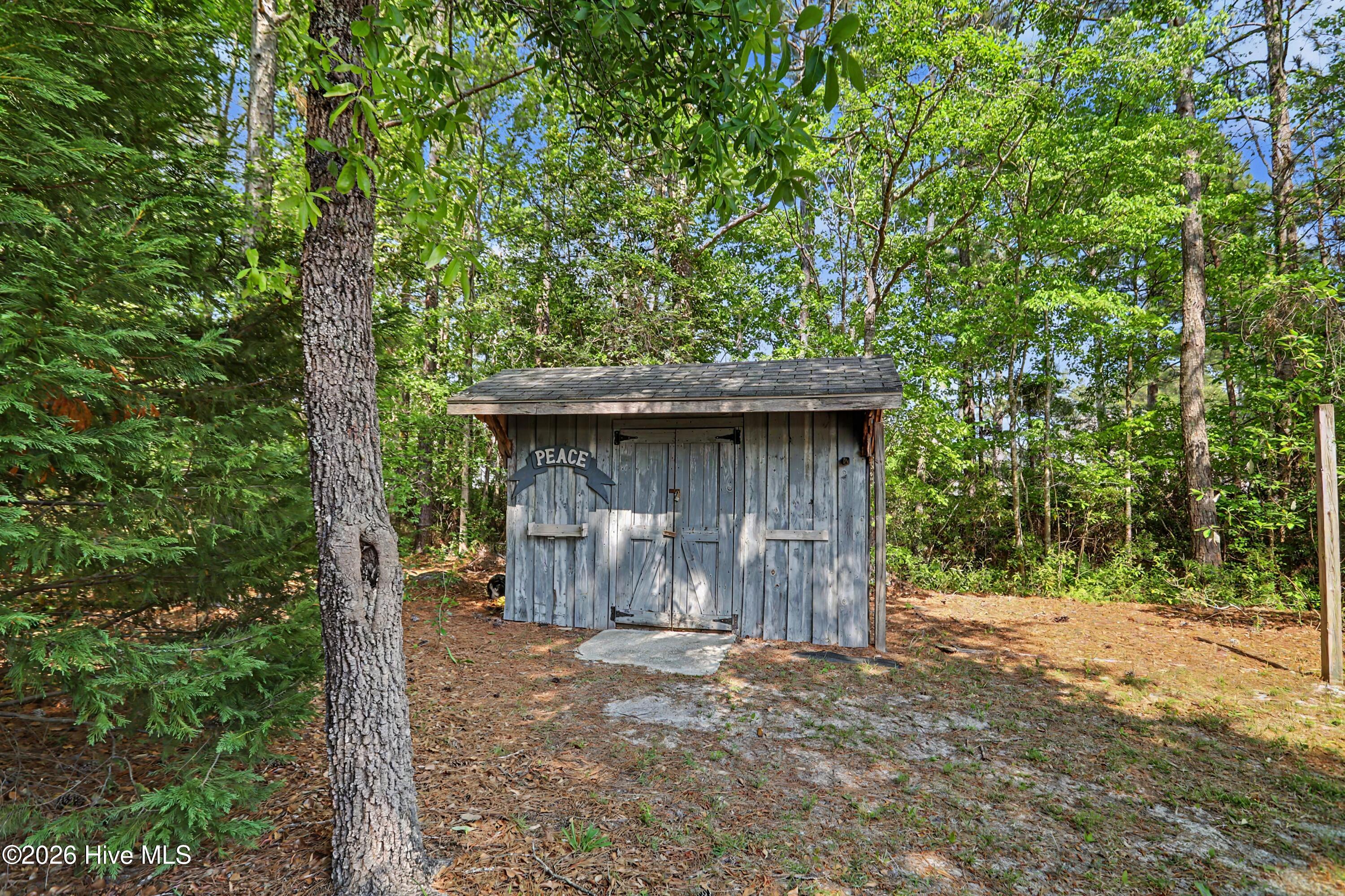 100570246 | Photo 43