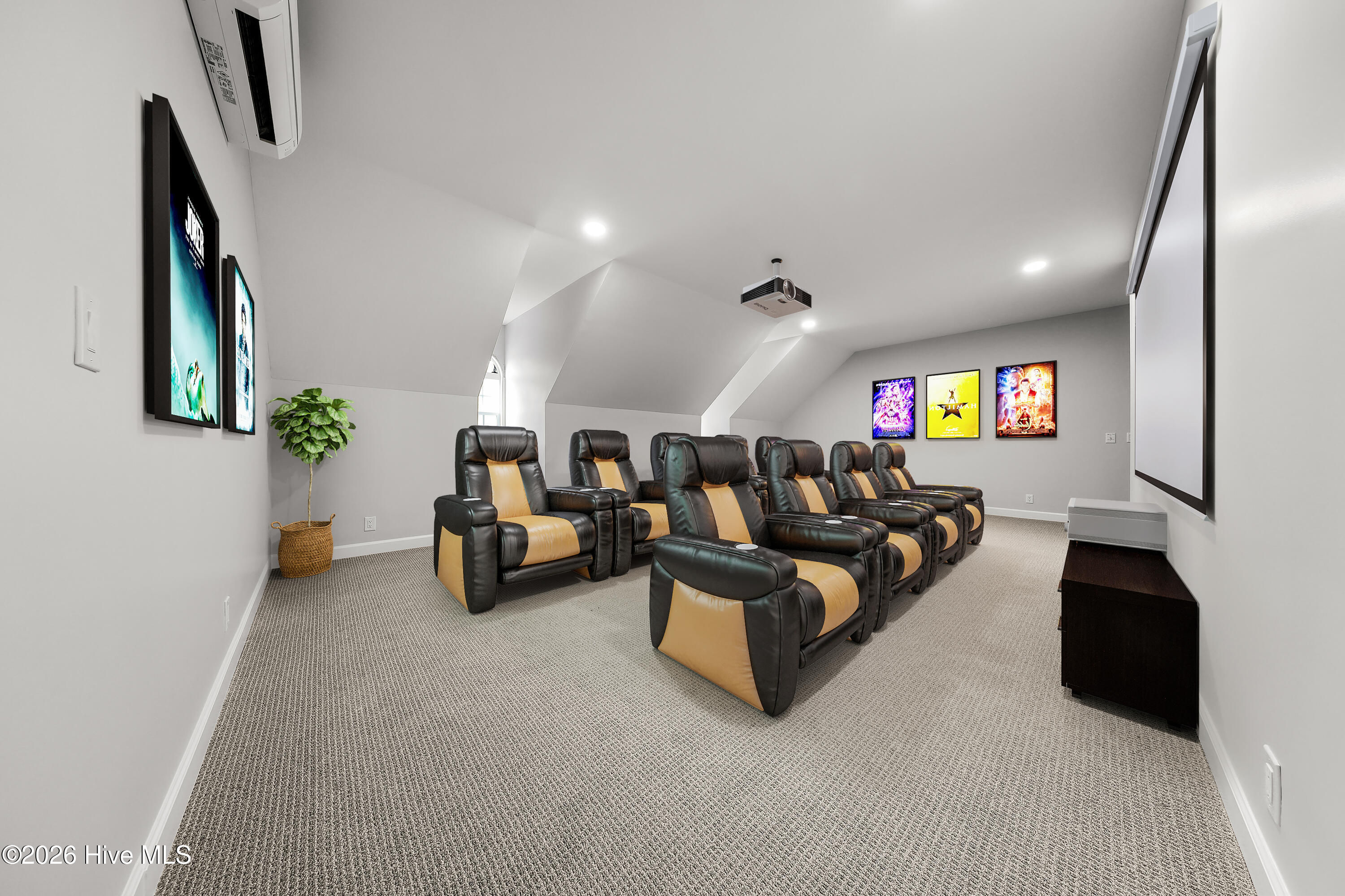 100555954 | Photo 56