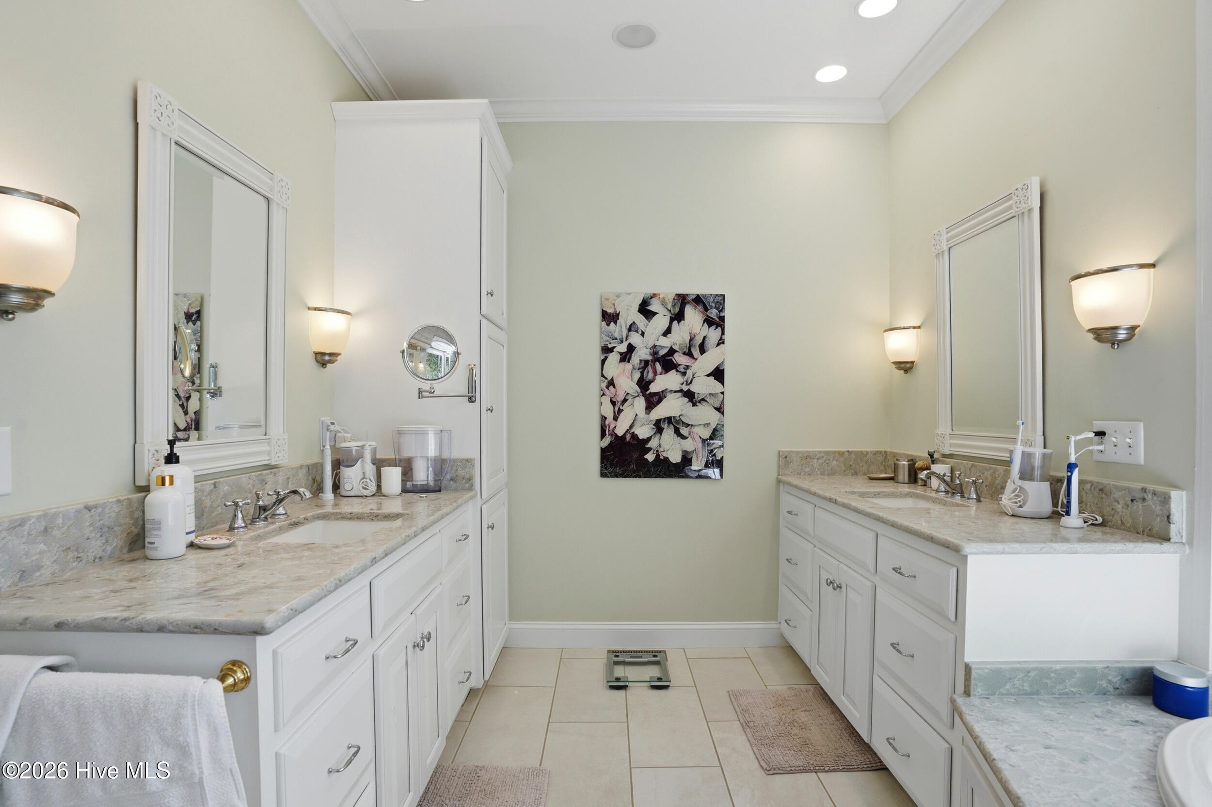 100563171 | Photo 18