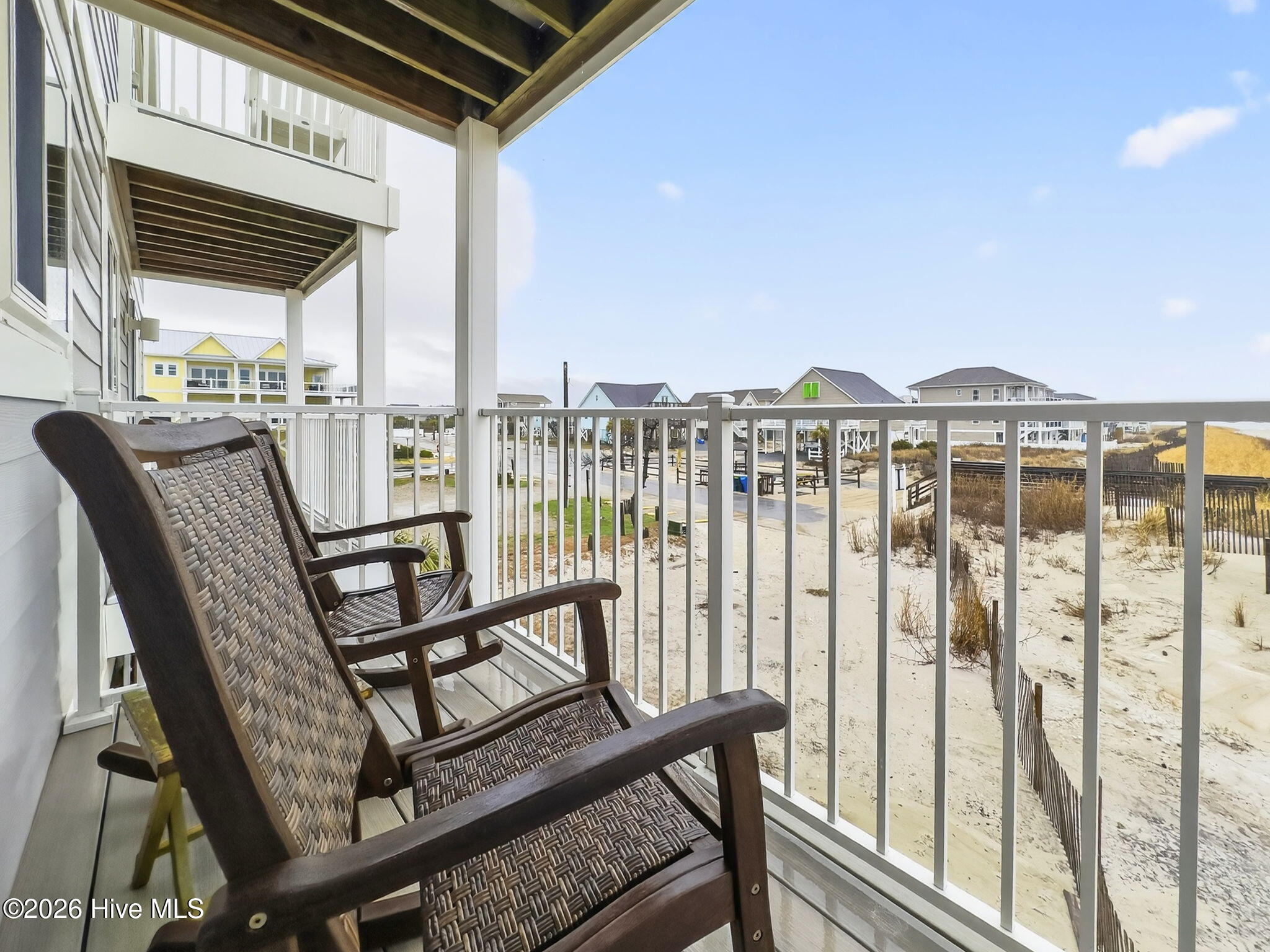 100558118 | Photo 41