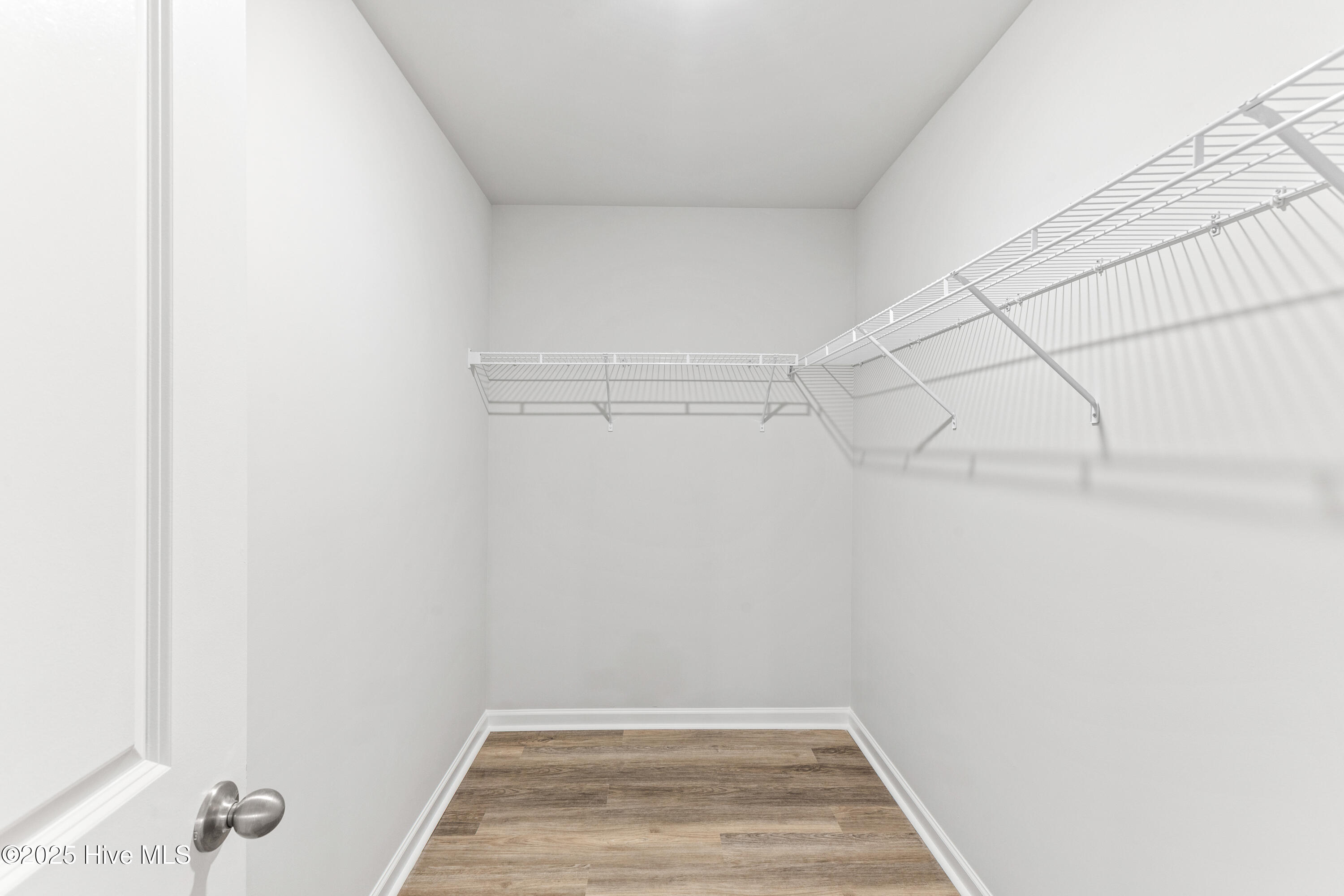 100515101 | Photo 21