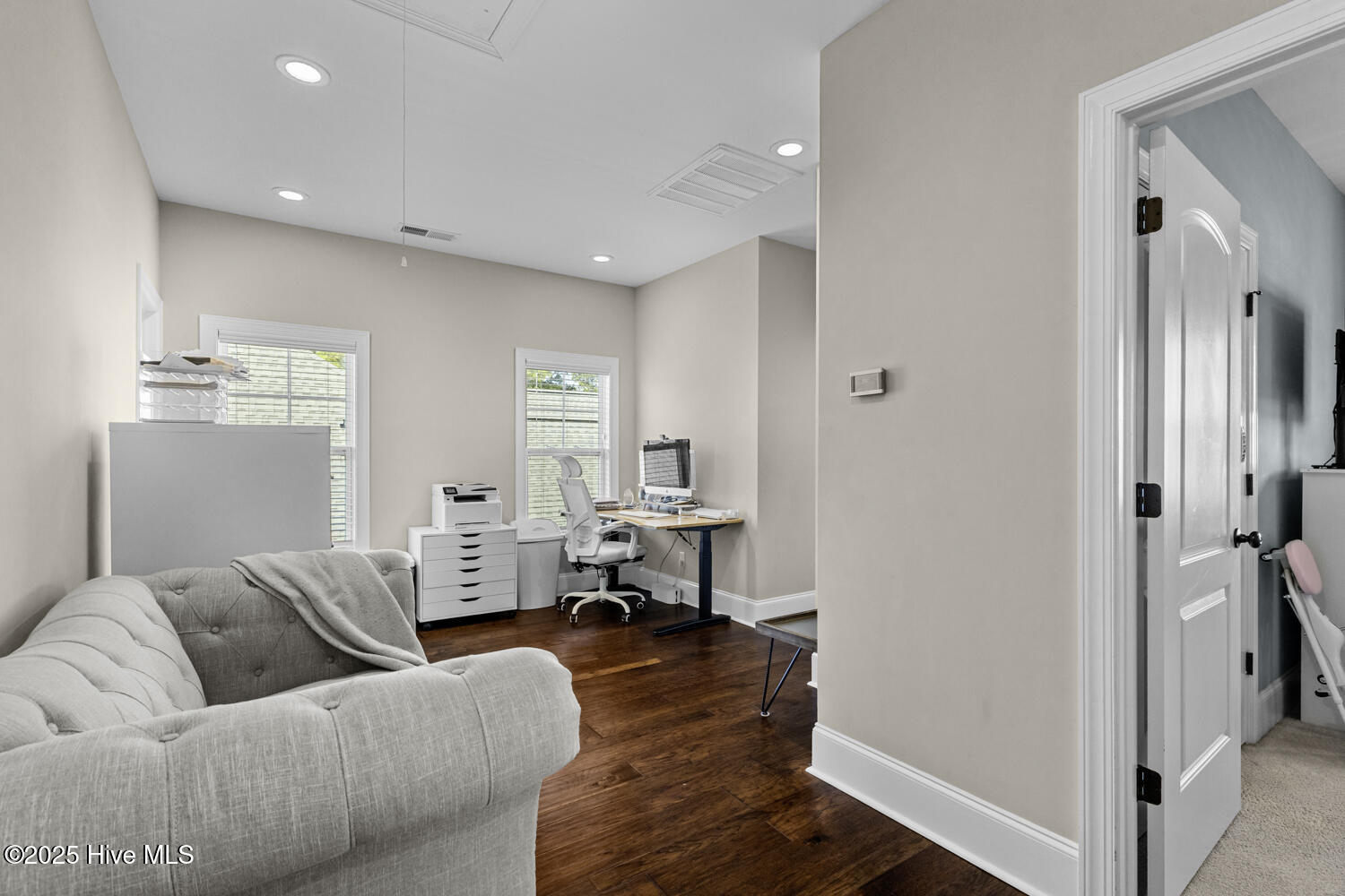 100530635 | Photo 22