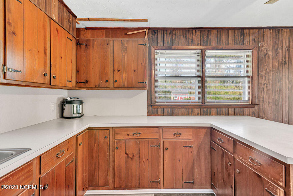 100550448 | Photo 13