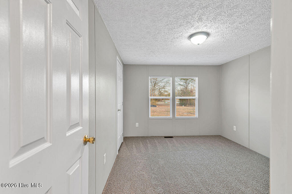 100547884 | Photo 20