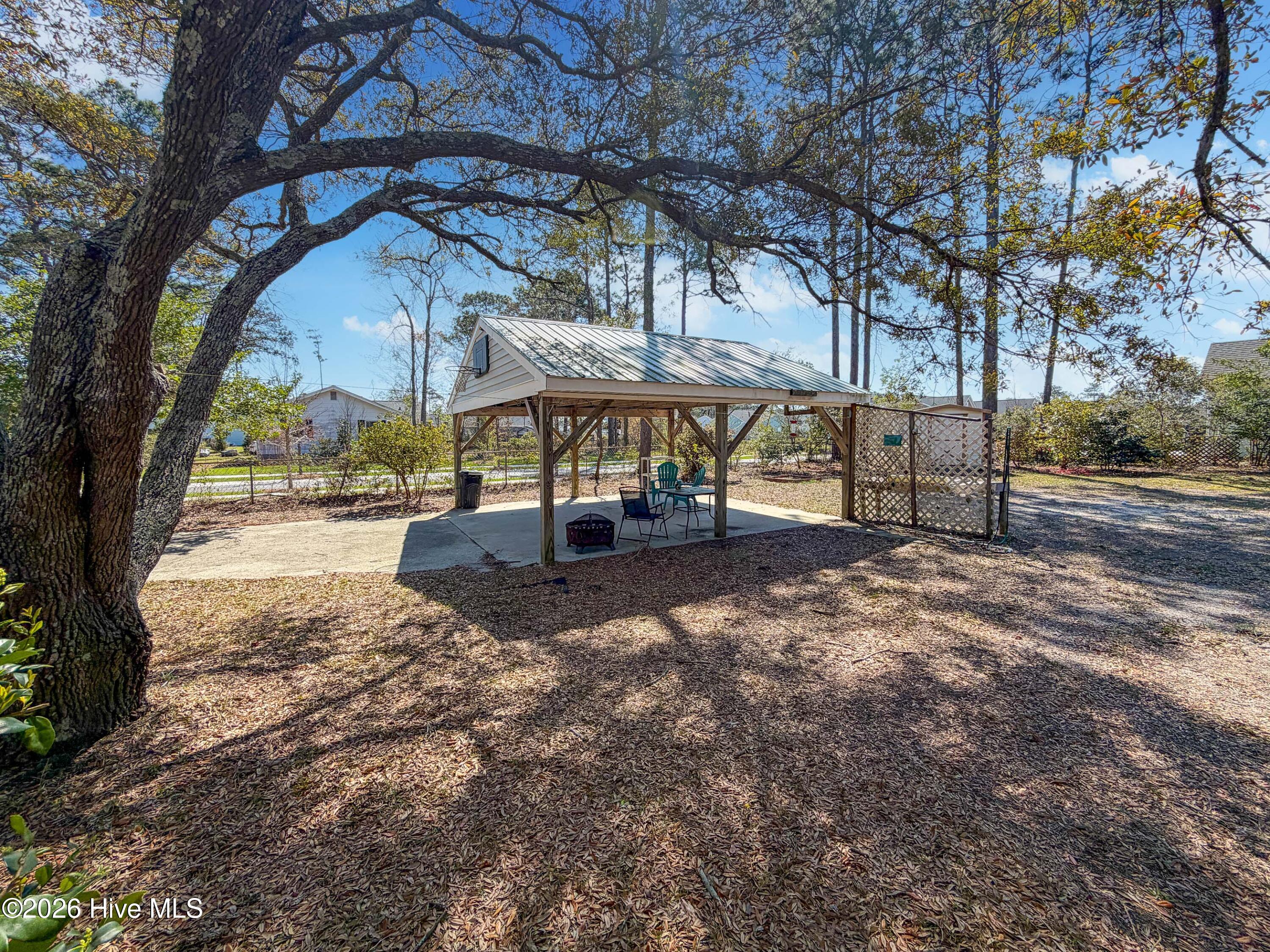 100561616 | Photo 28