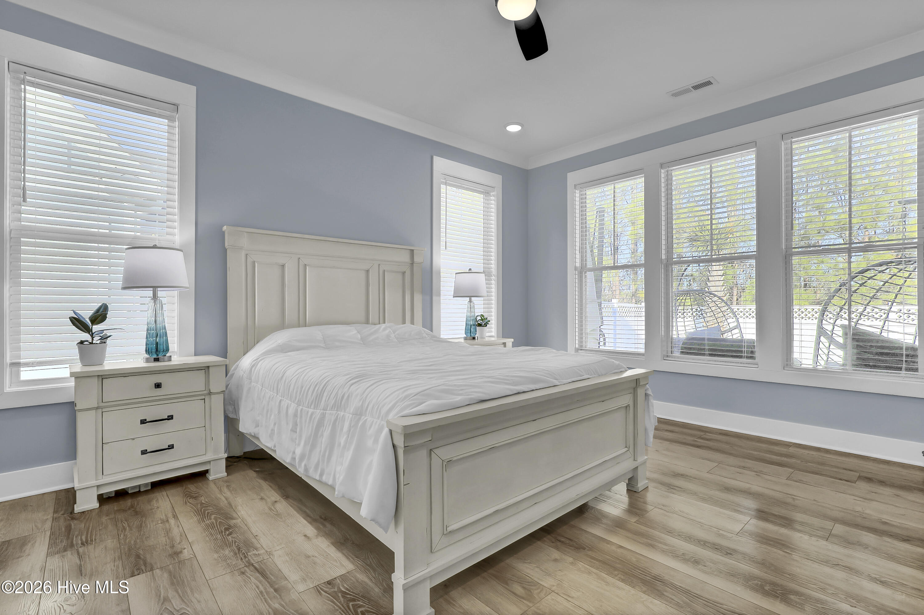 100556741 | Photo 24