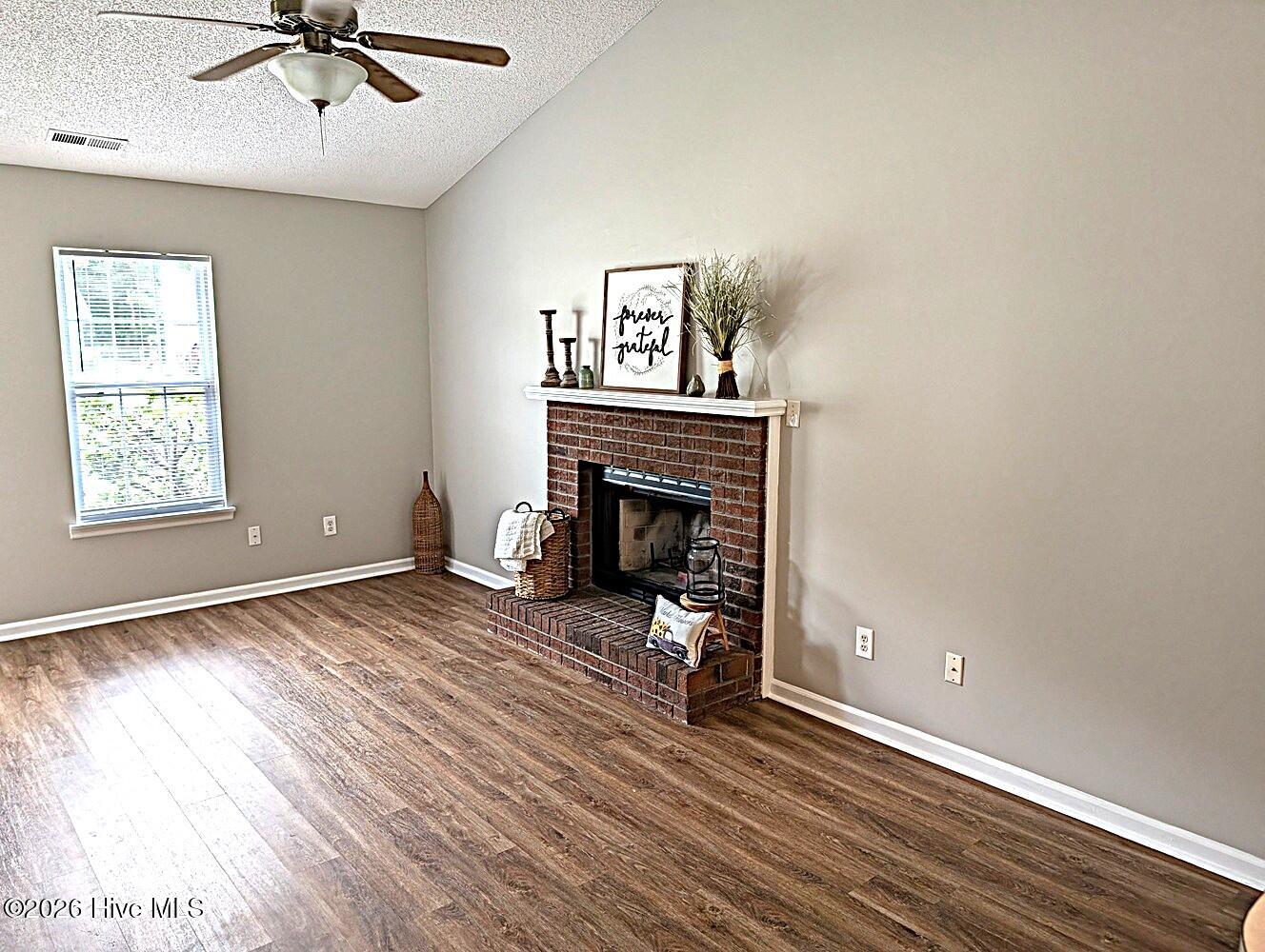 114 Live Oak Court, Midway Park, NC 28544 – photo 6: 114 LIVE OAK LR3