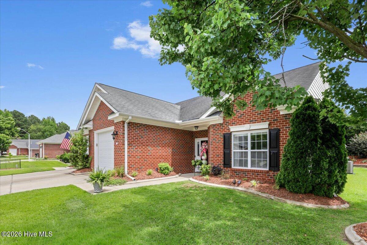 02-104 Oxford Dr-2