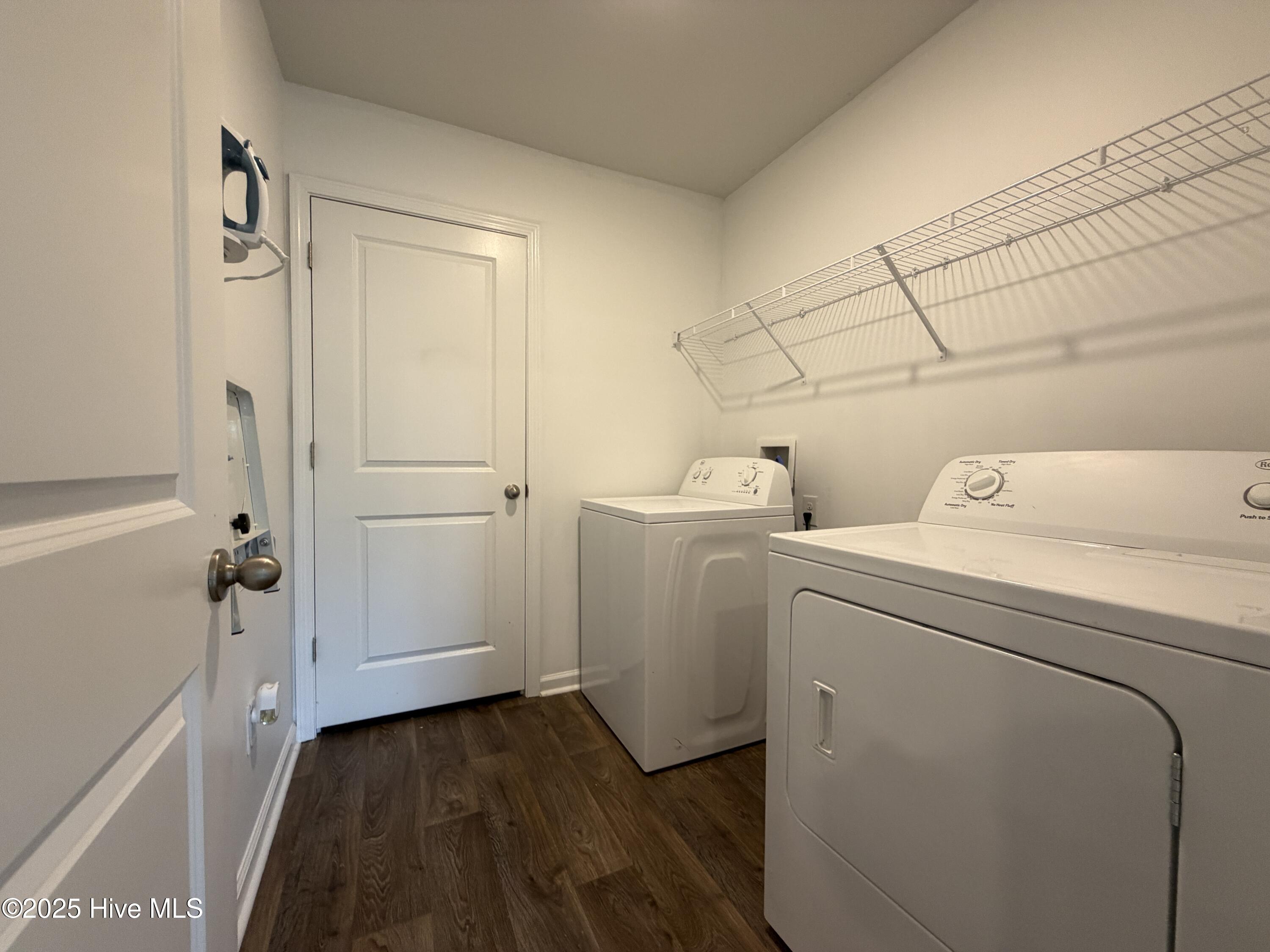 100528835 | Photo 14