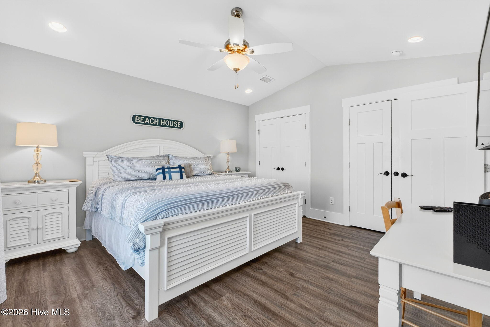 100554481 | Photo 26