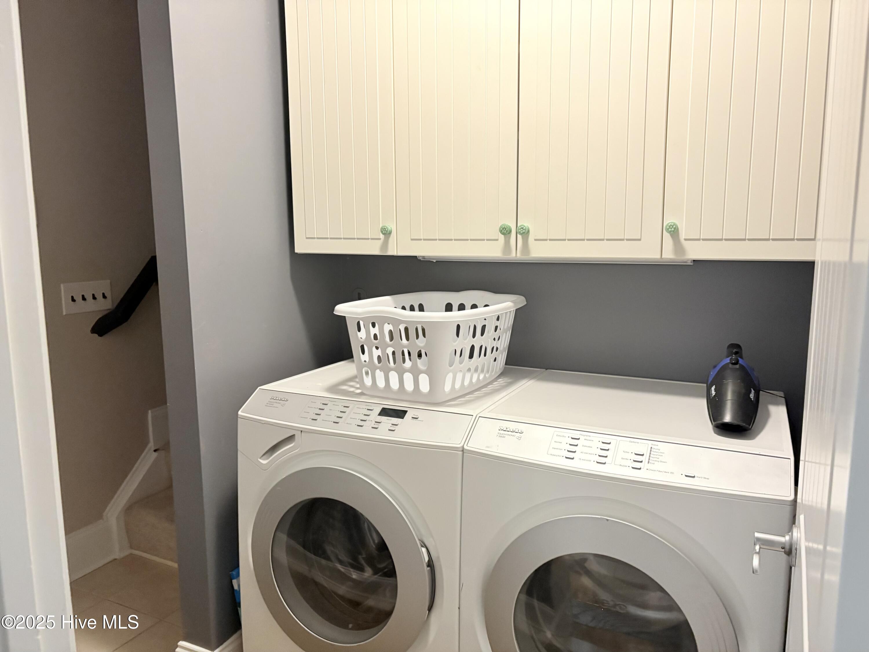 100525982 | Photo 86