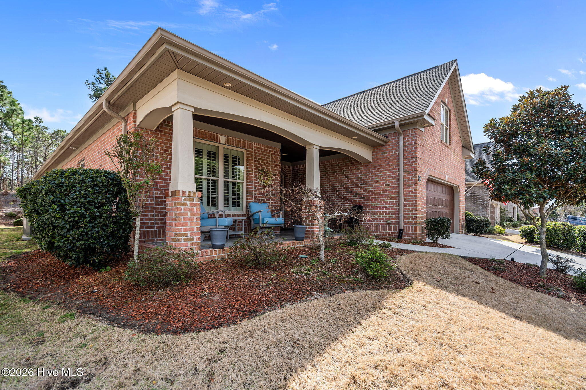 100565416 | Photo 51